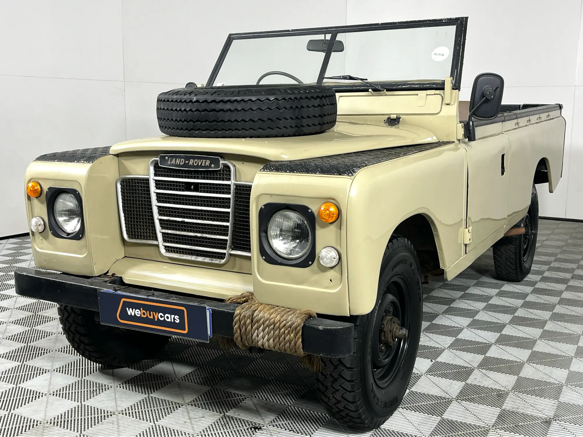 1979 Land Rover 109 109in LWB BUS