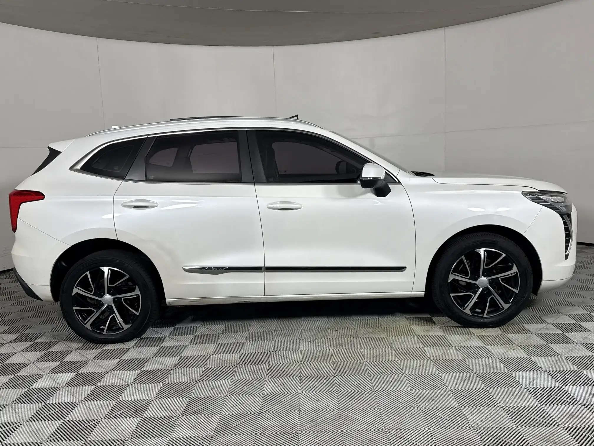 Haval Jolion