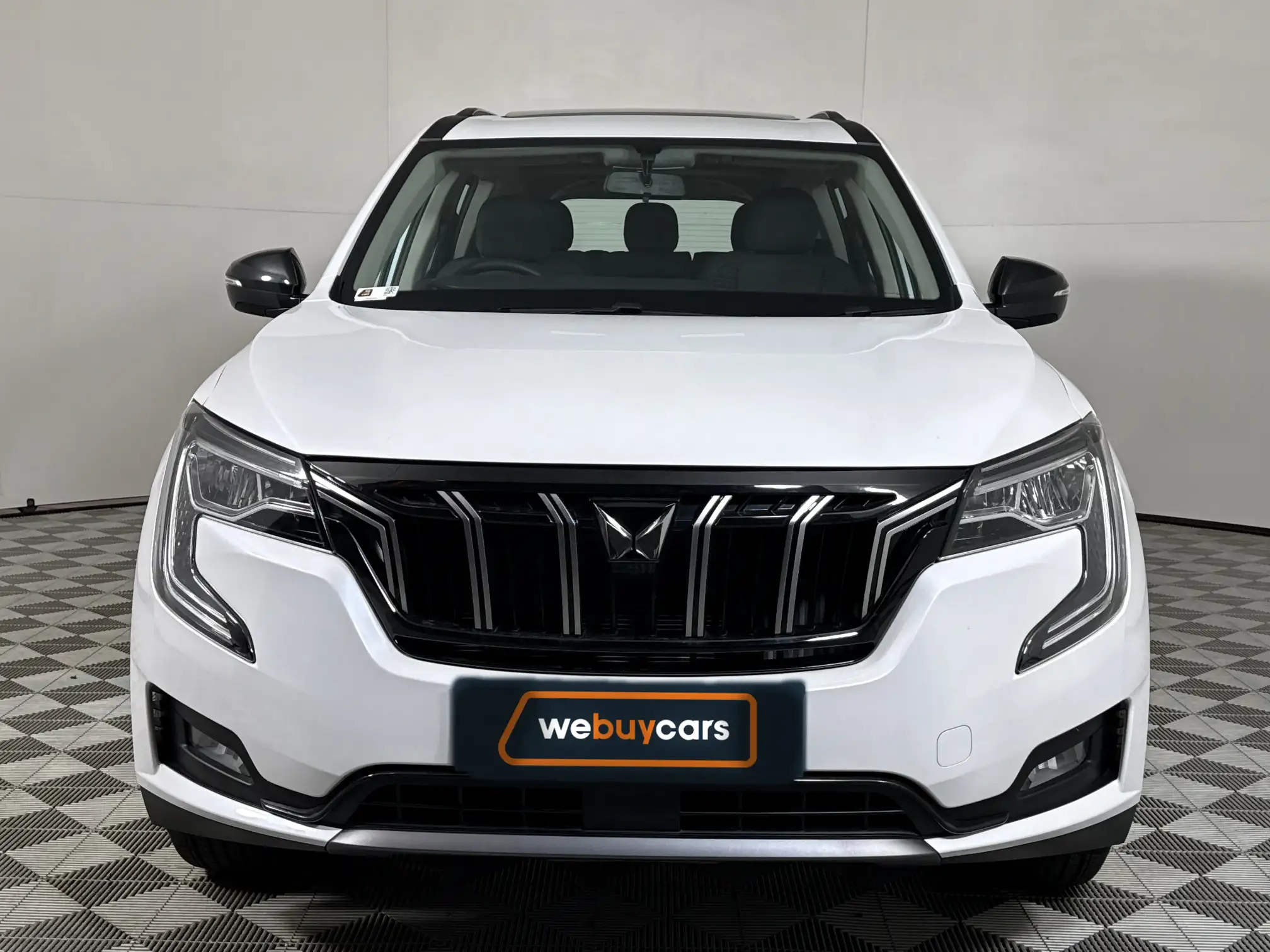 Mahindra XUV 700
