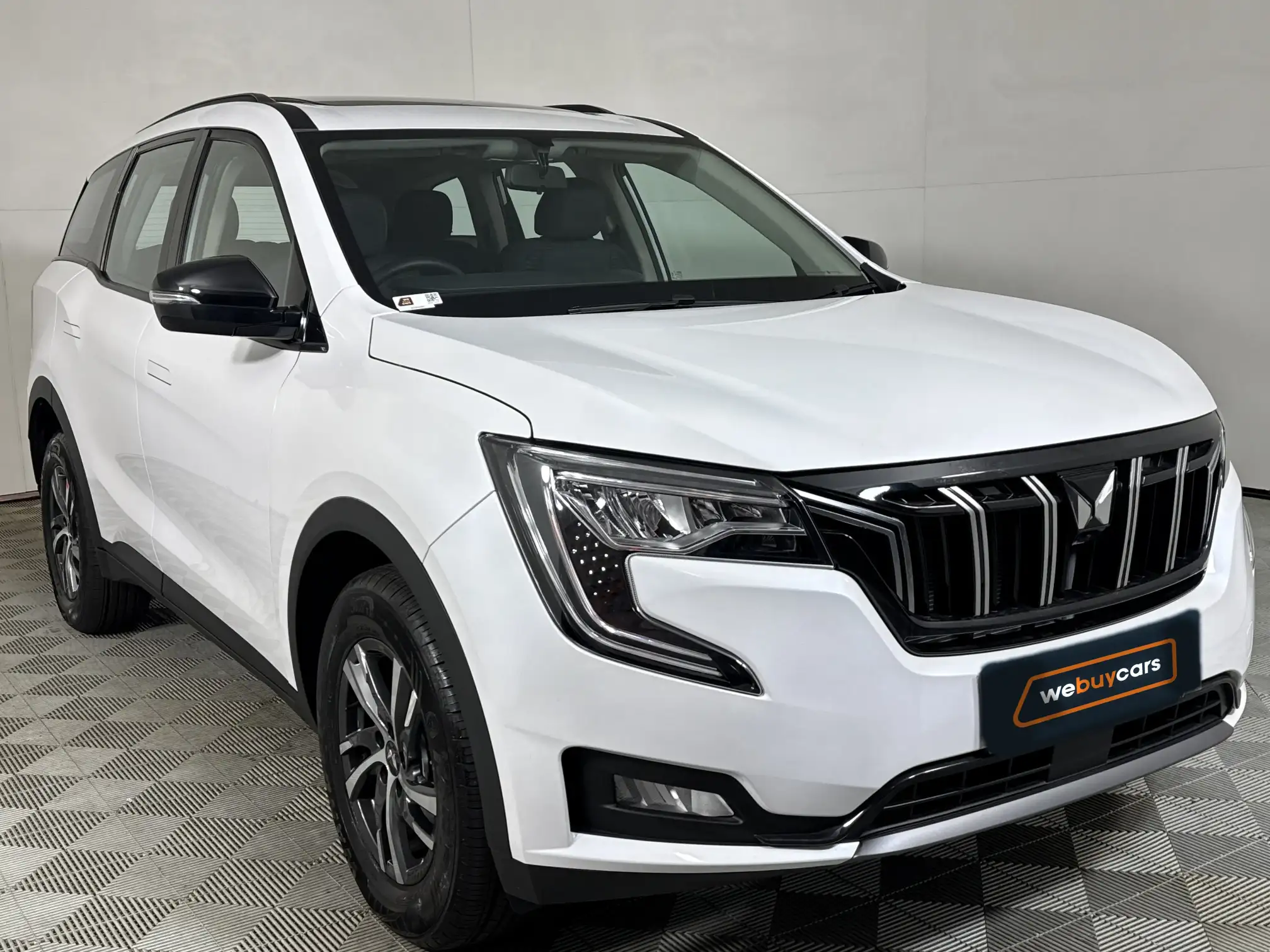 Mahindra XUV 700