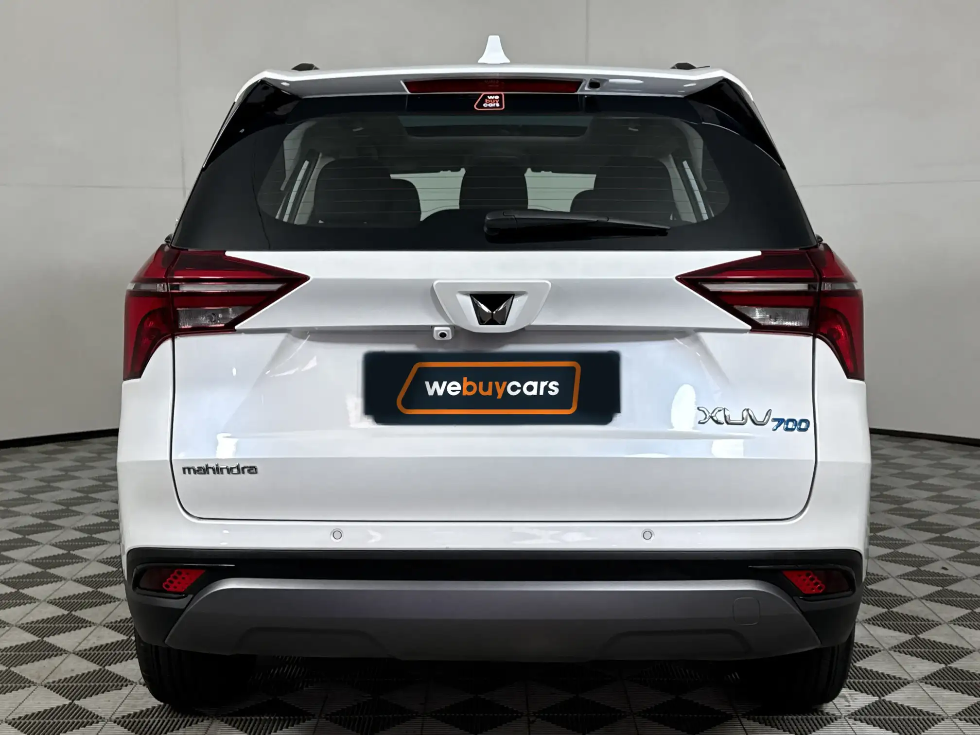 Mahindra XUV 700