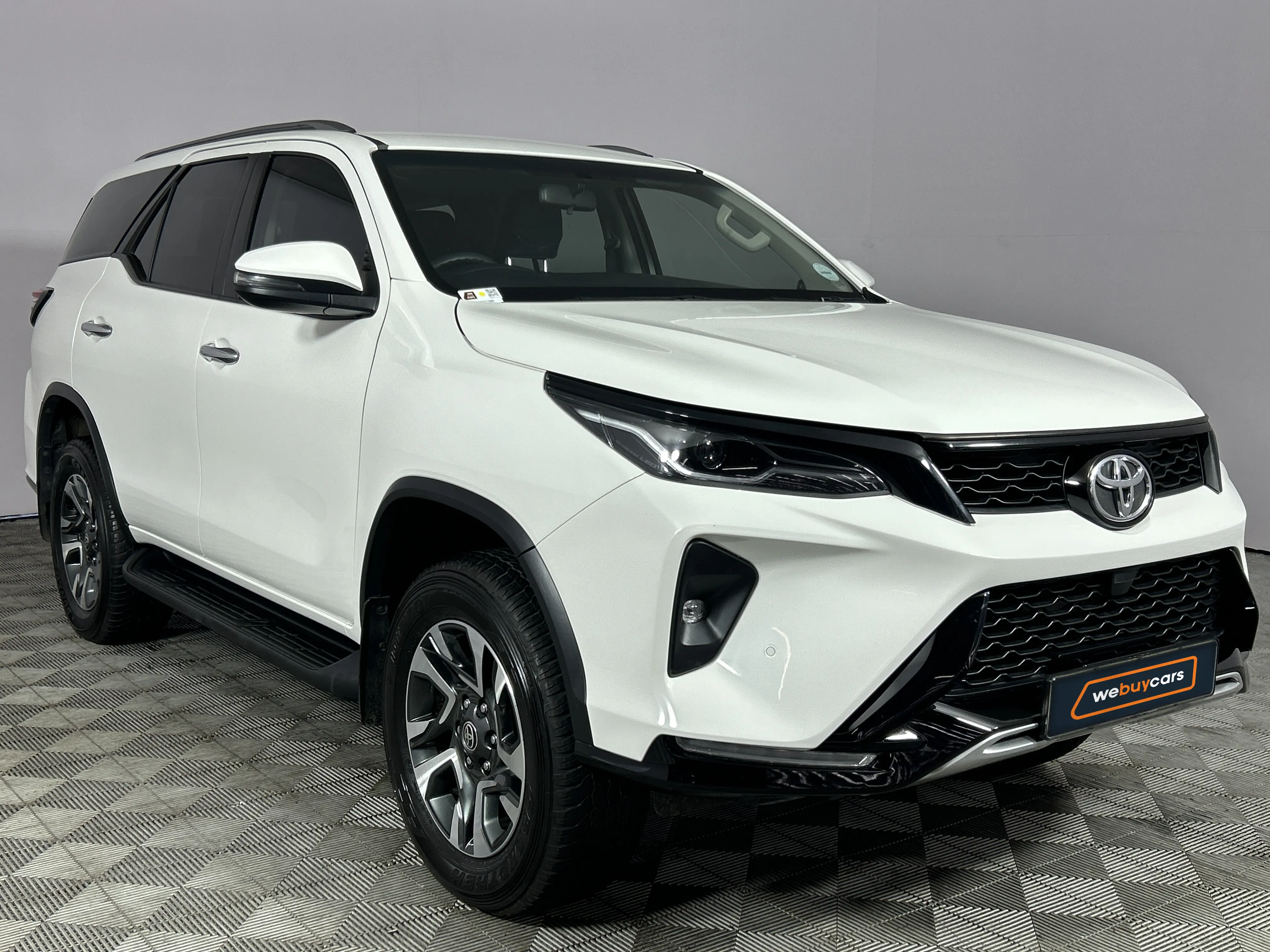 2023 Toyota Fortuner 2.4gd-6 4x4 Auto, photo 3