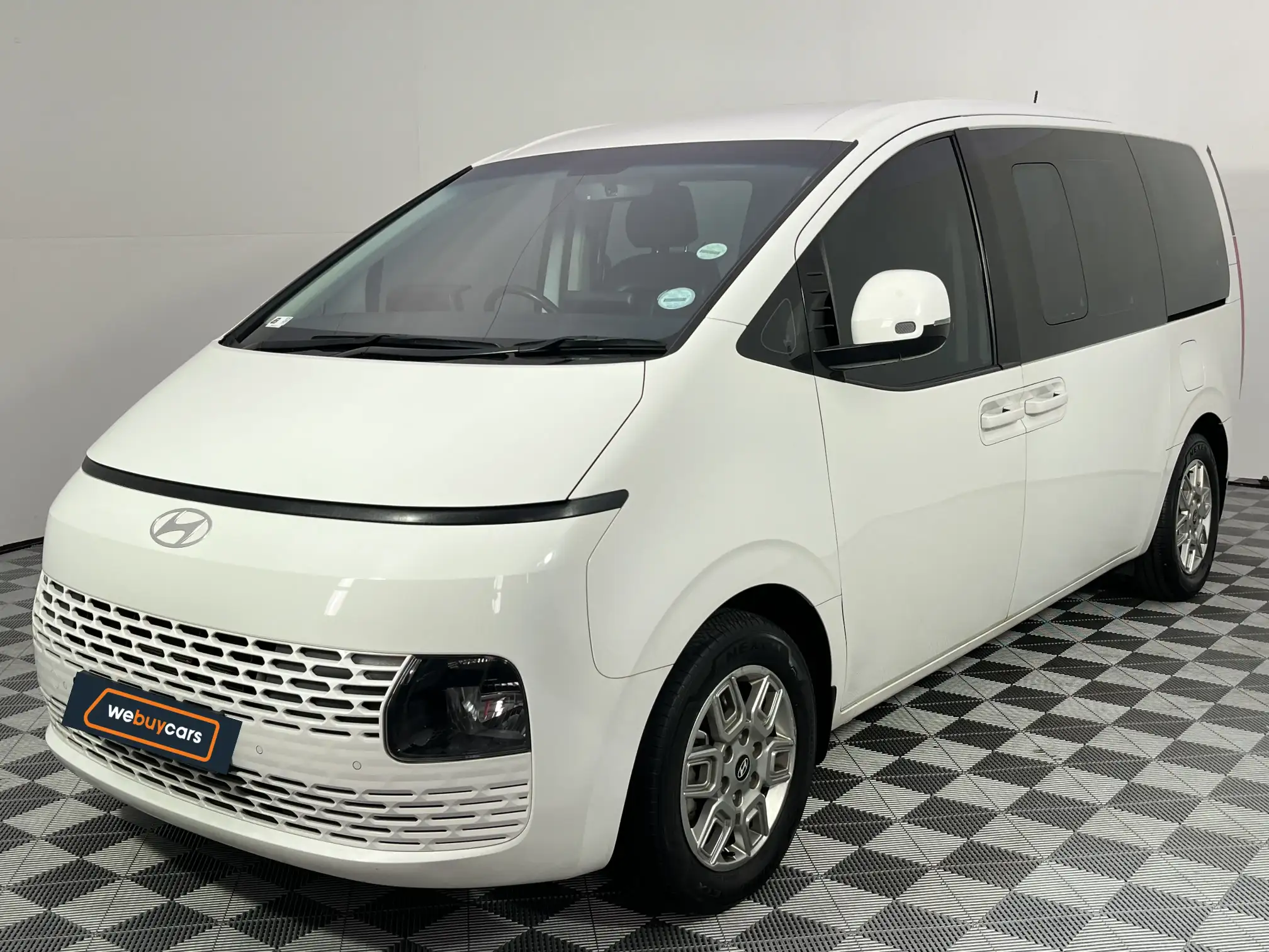 2024 Hyundai Staria