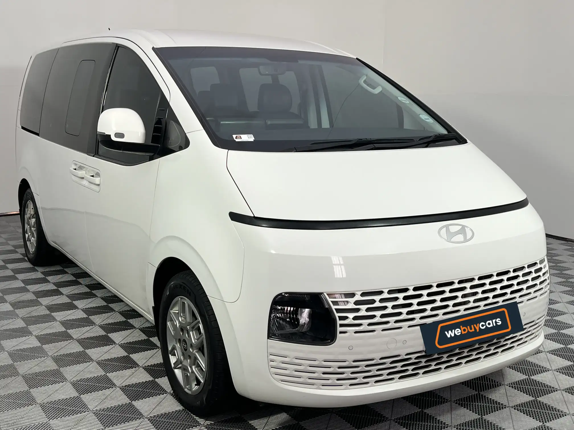 Hyundai Staria