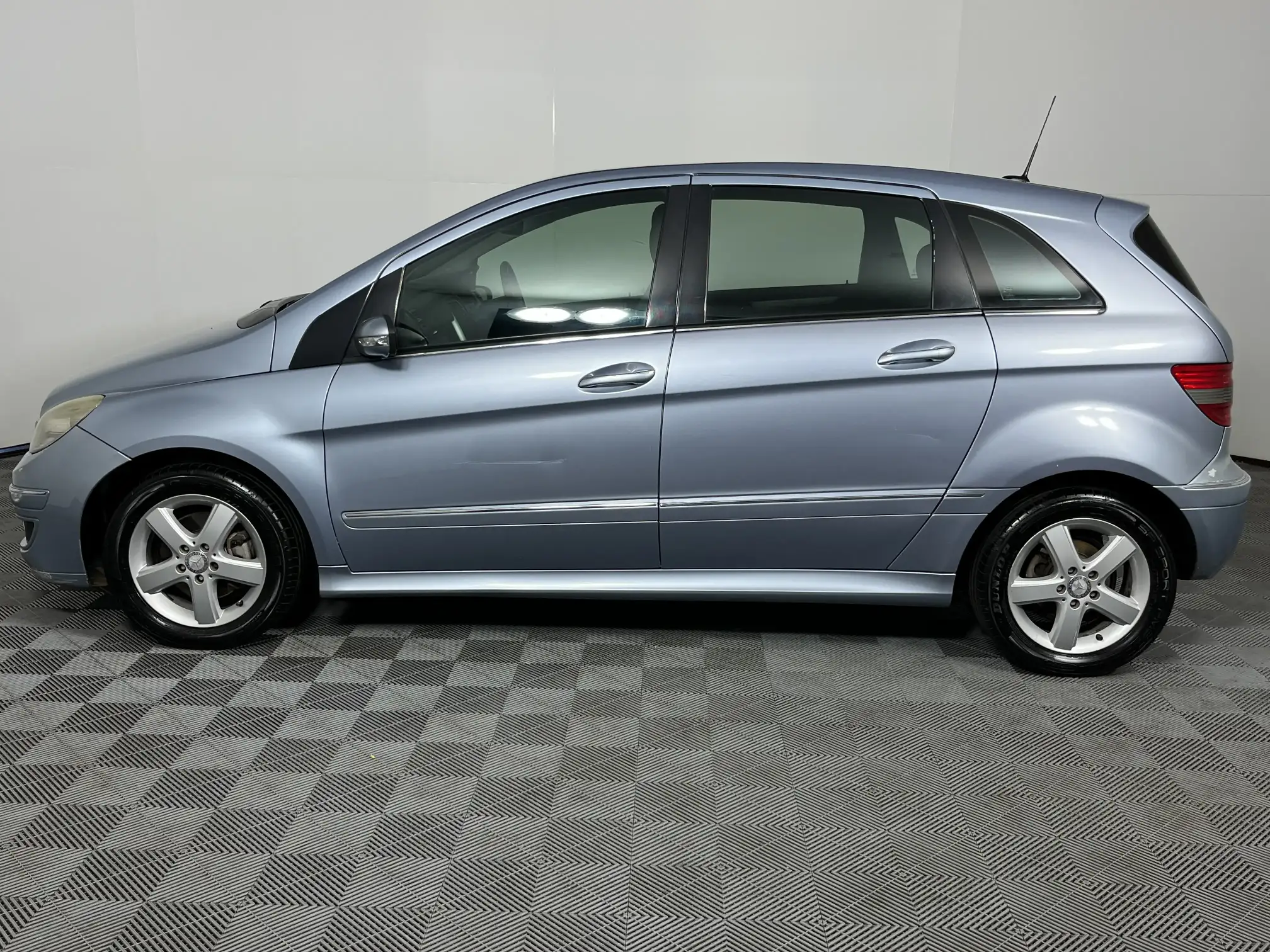 Mercedes-Benz B Class