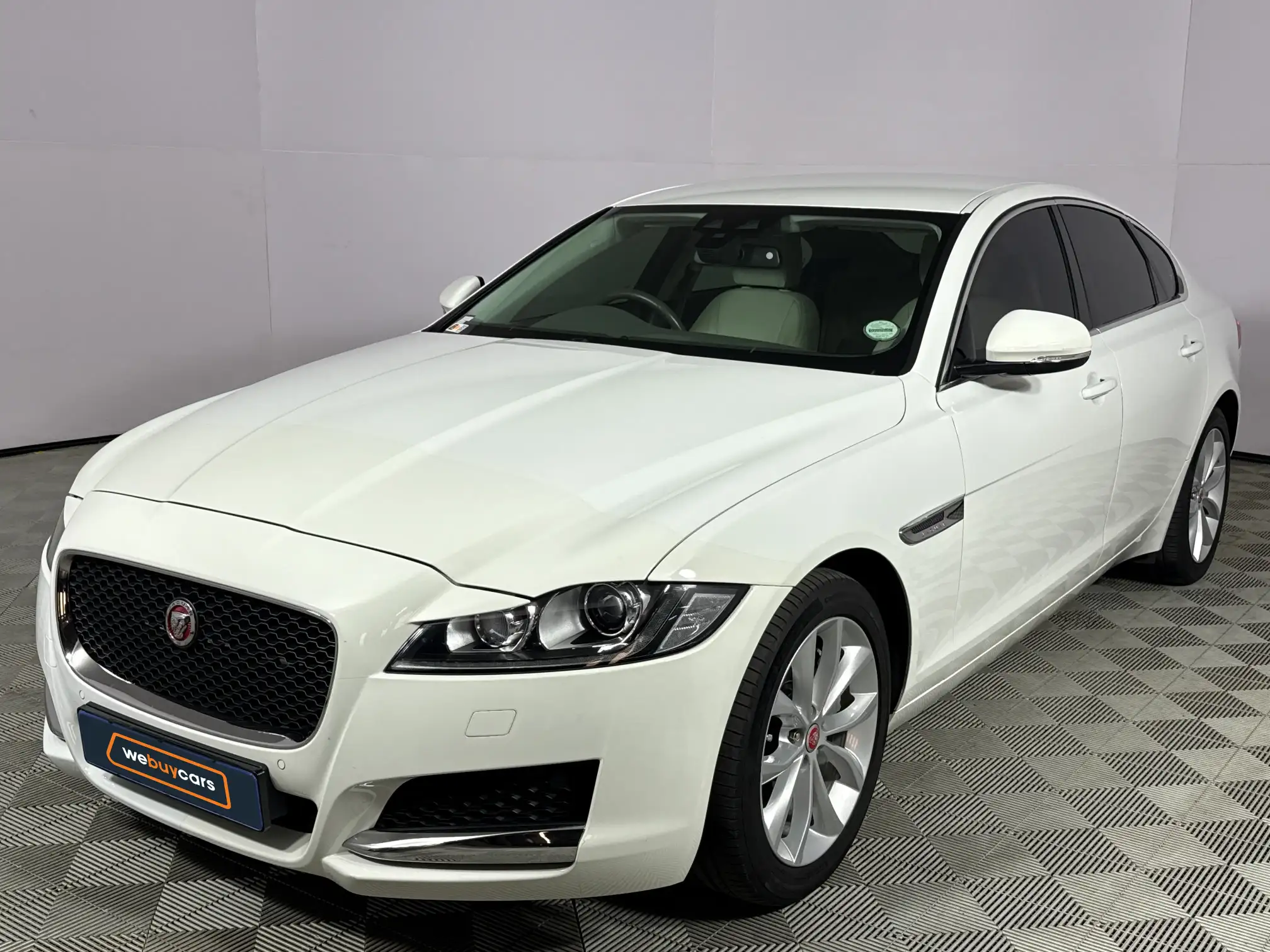 2017 Jaguar XF