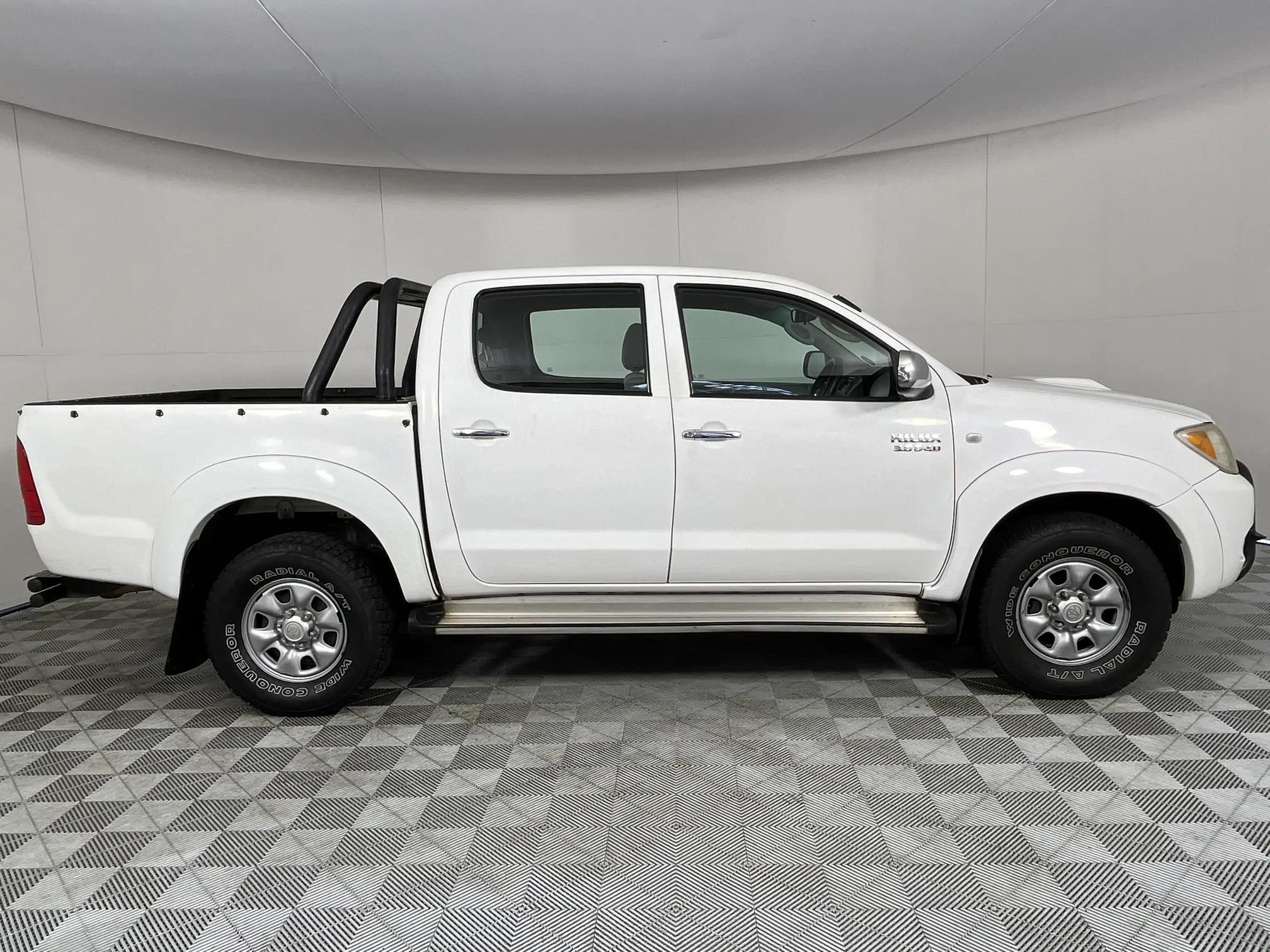 Toyota Hilux 3.0 D-4D Raider Double Cab For Sale - R 161 900 | Carfind ...