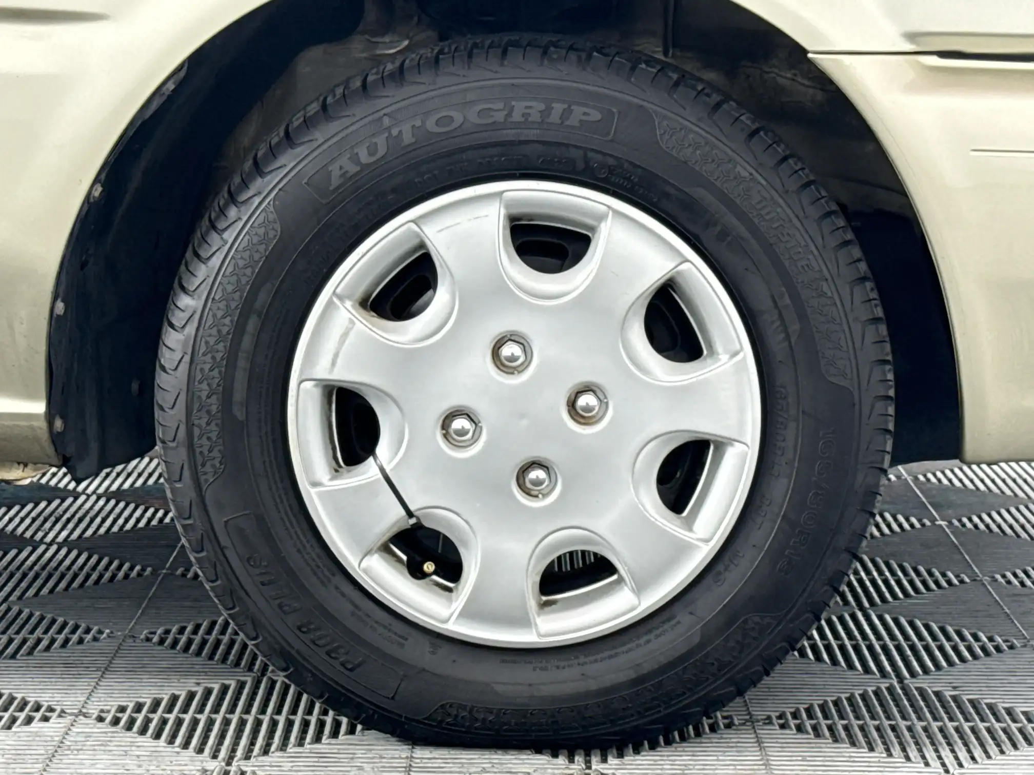 Toyota Tazz