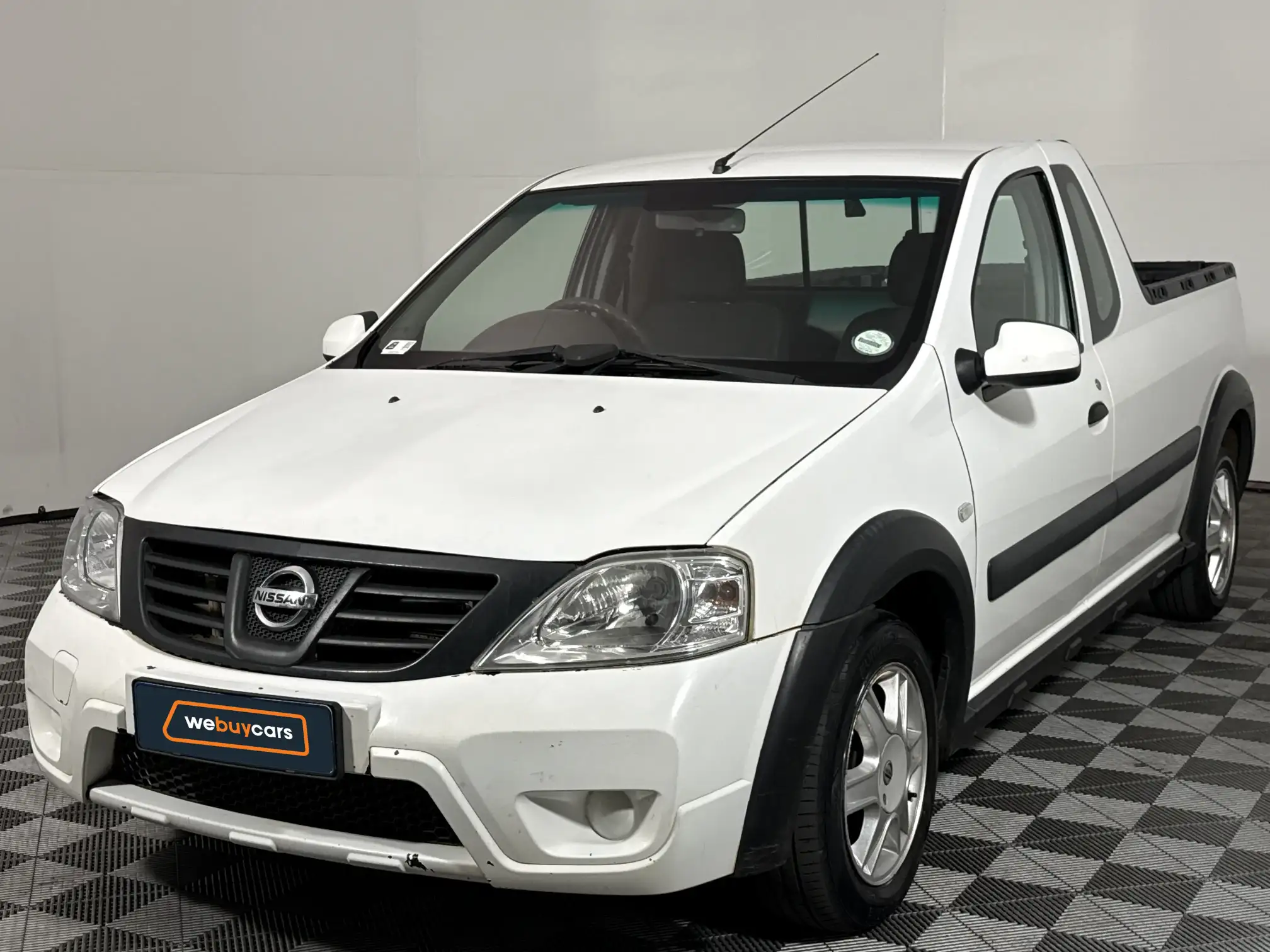 2016 Nissan NP200