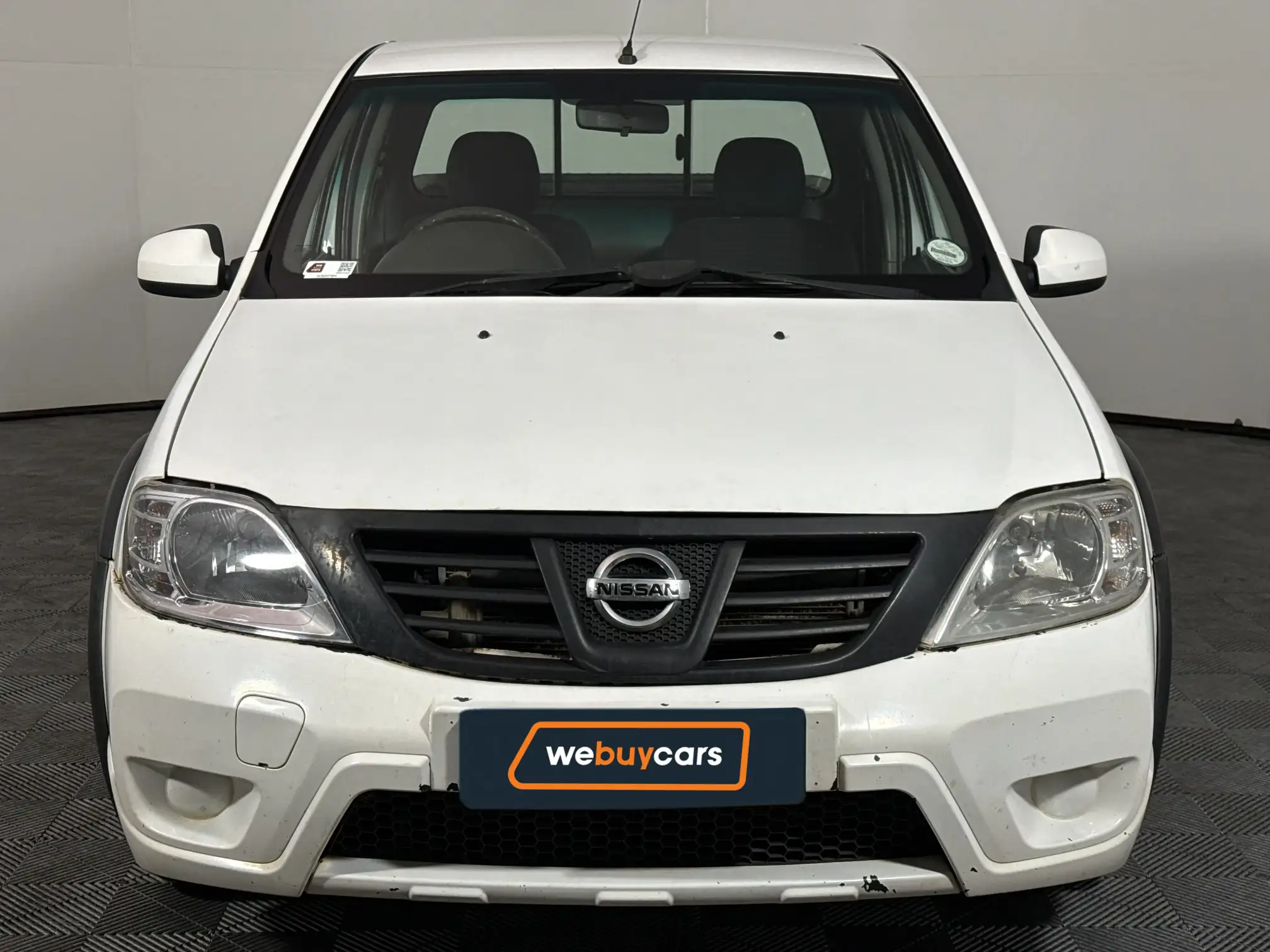 Nissan NP200