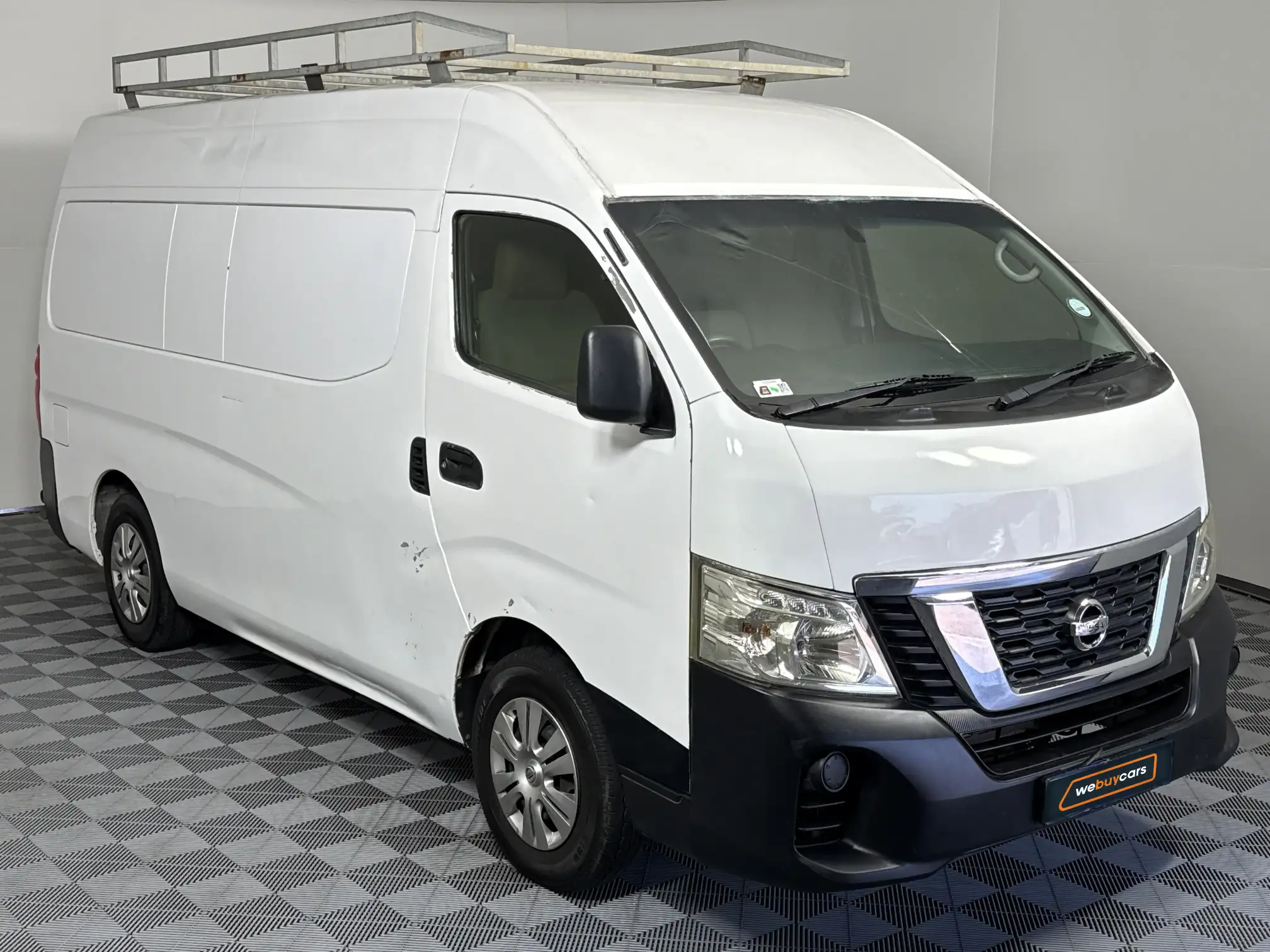 Nissan NV
