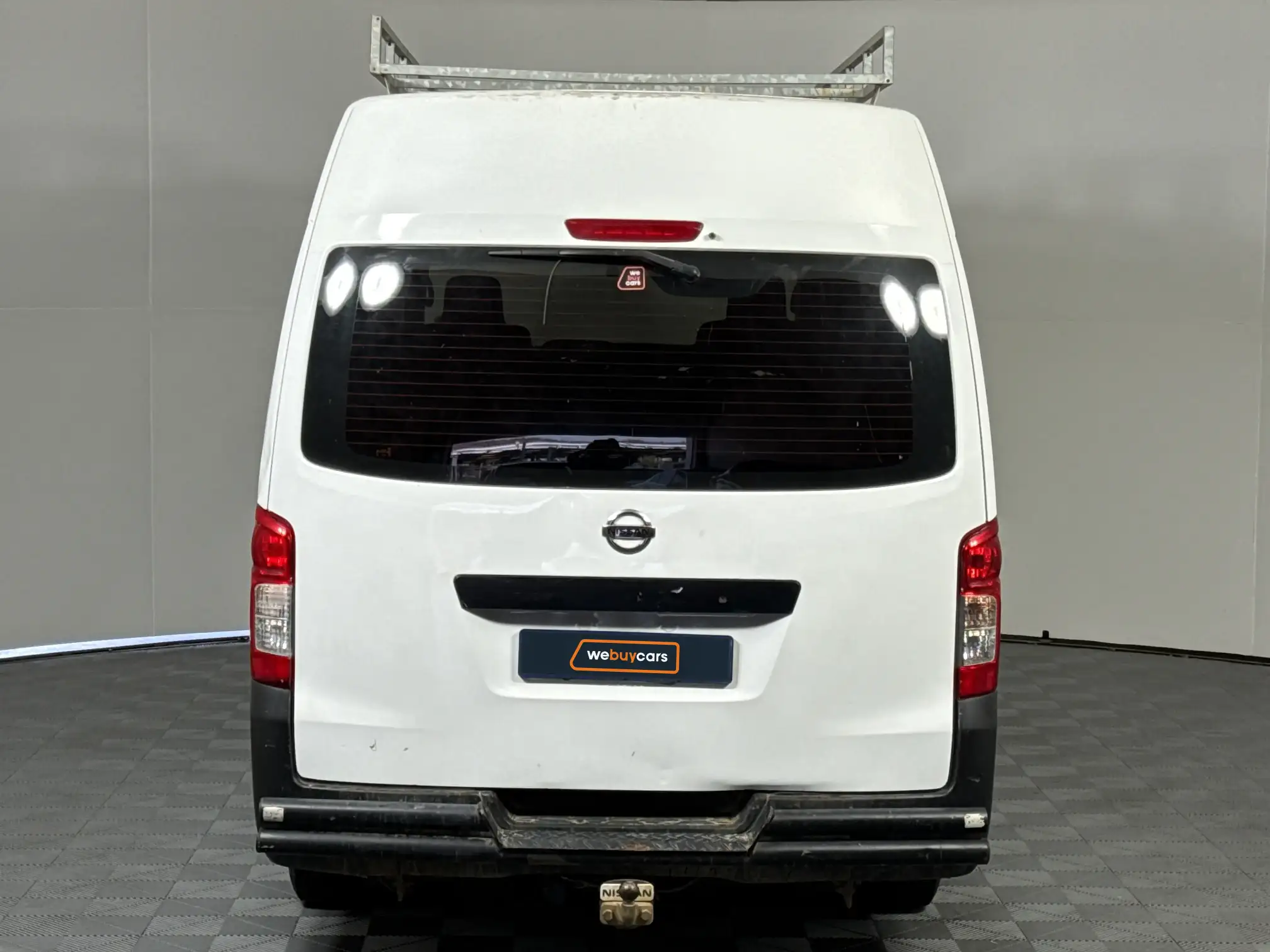 Nissan NV