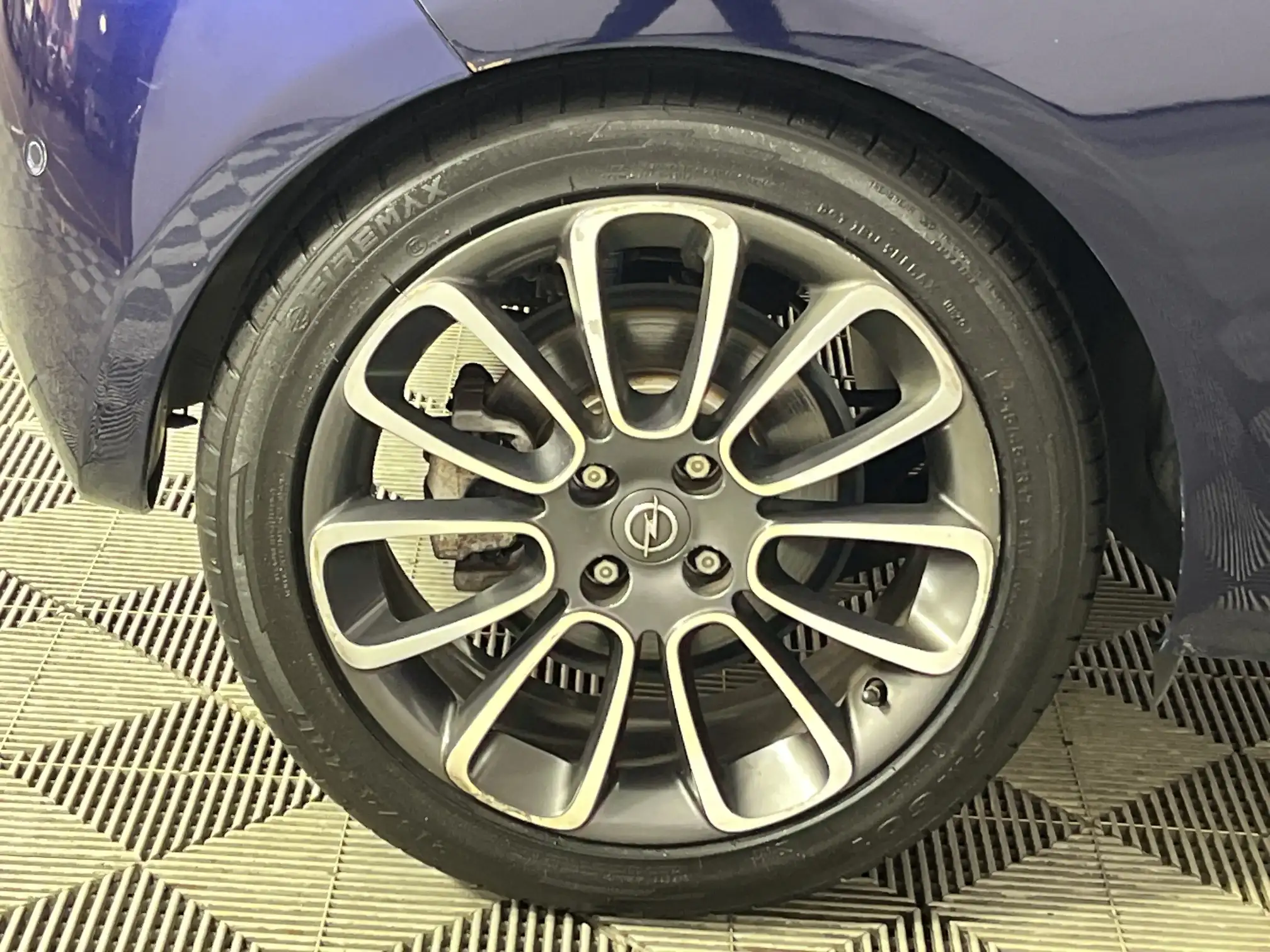 Opel Adam