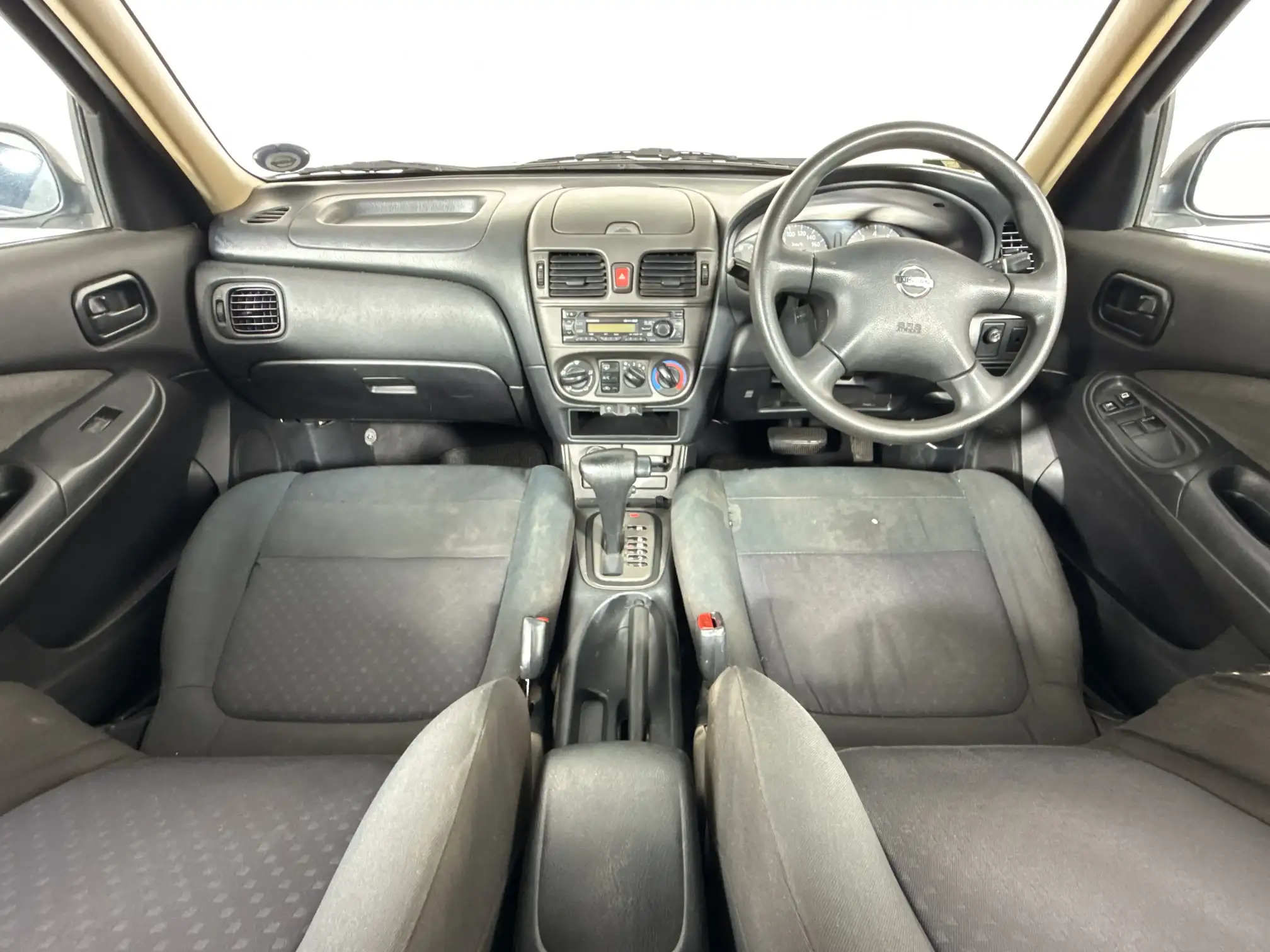 Nissan Almera