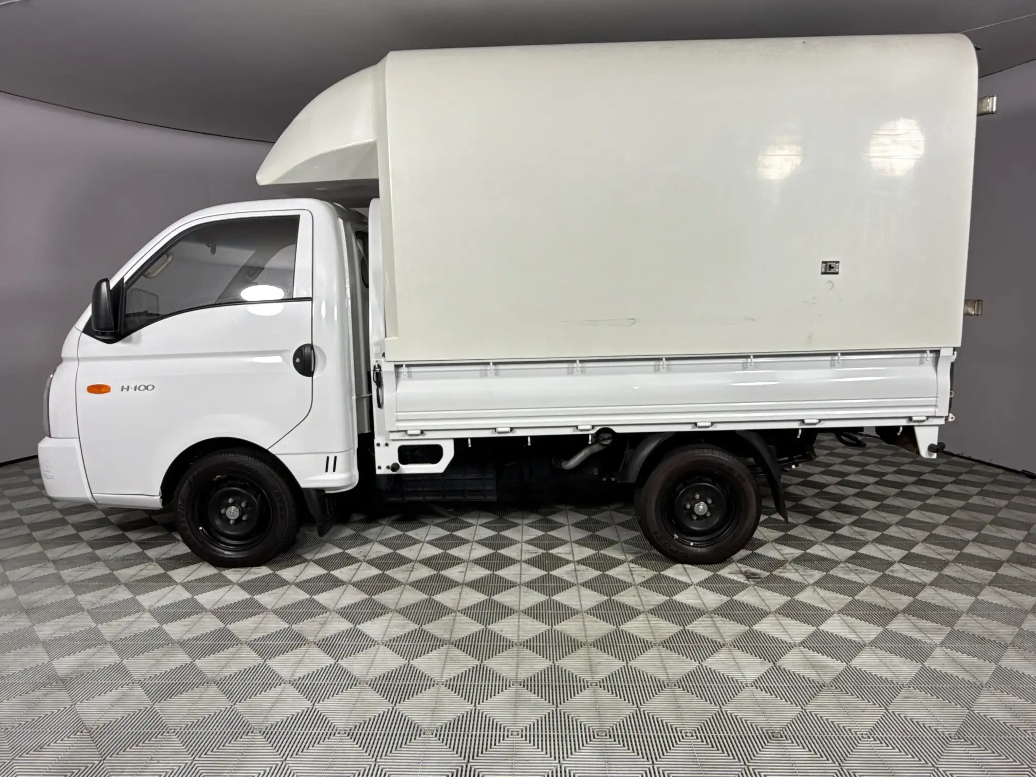 Hyundai H100