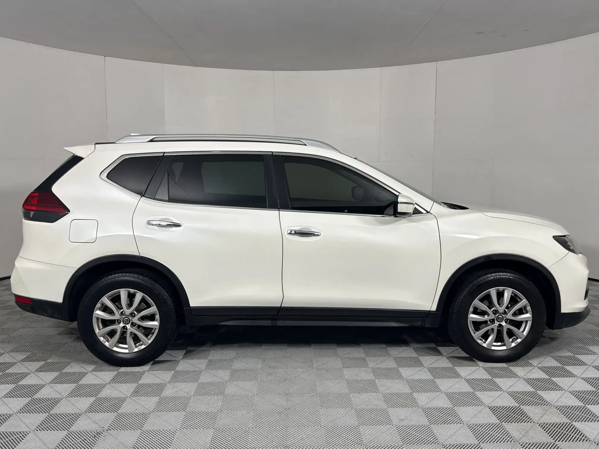 Nissan X Trail