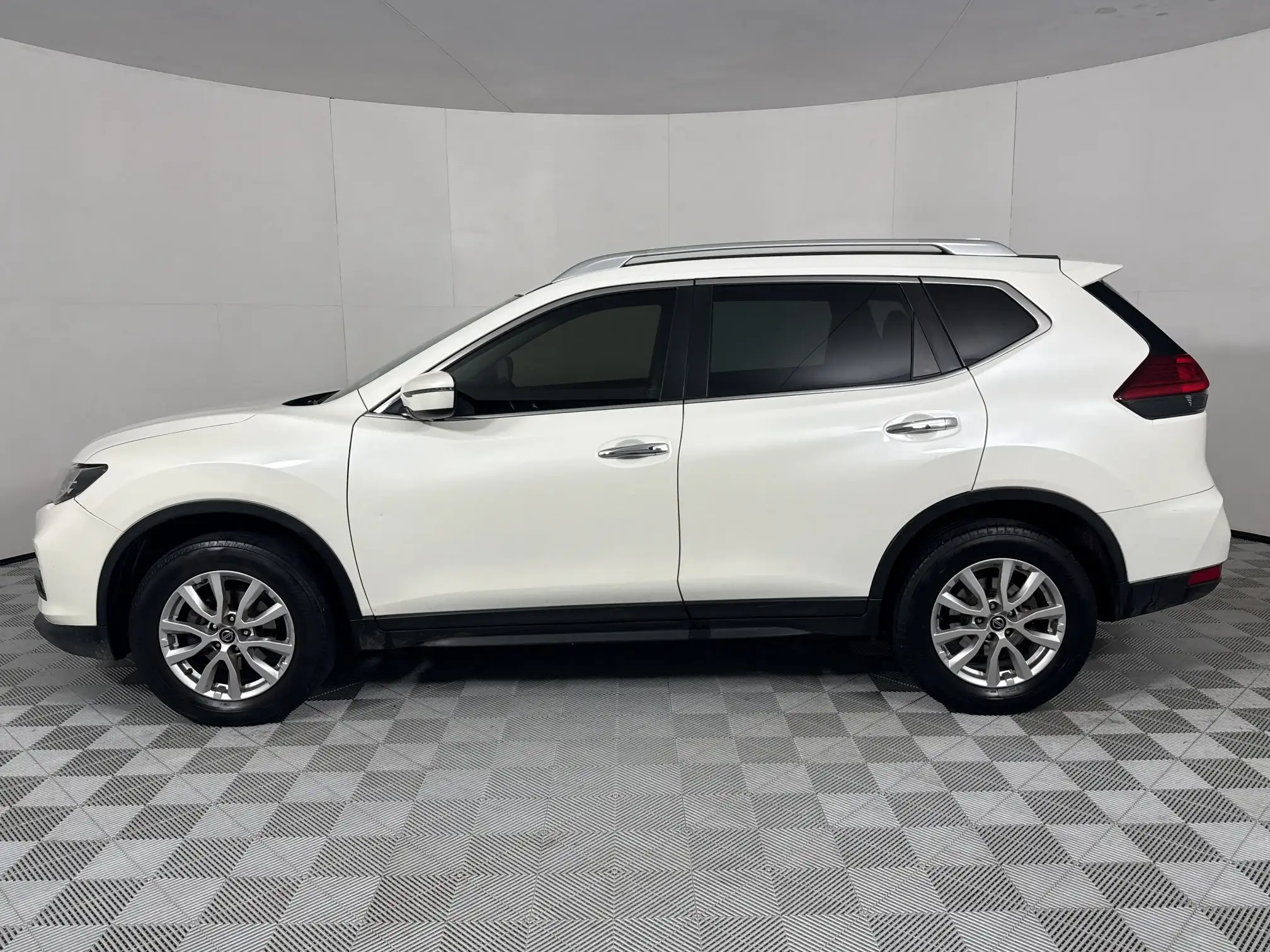 Nissan X Trail