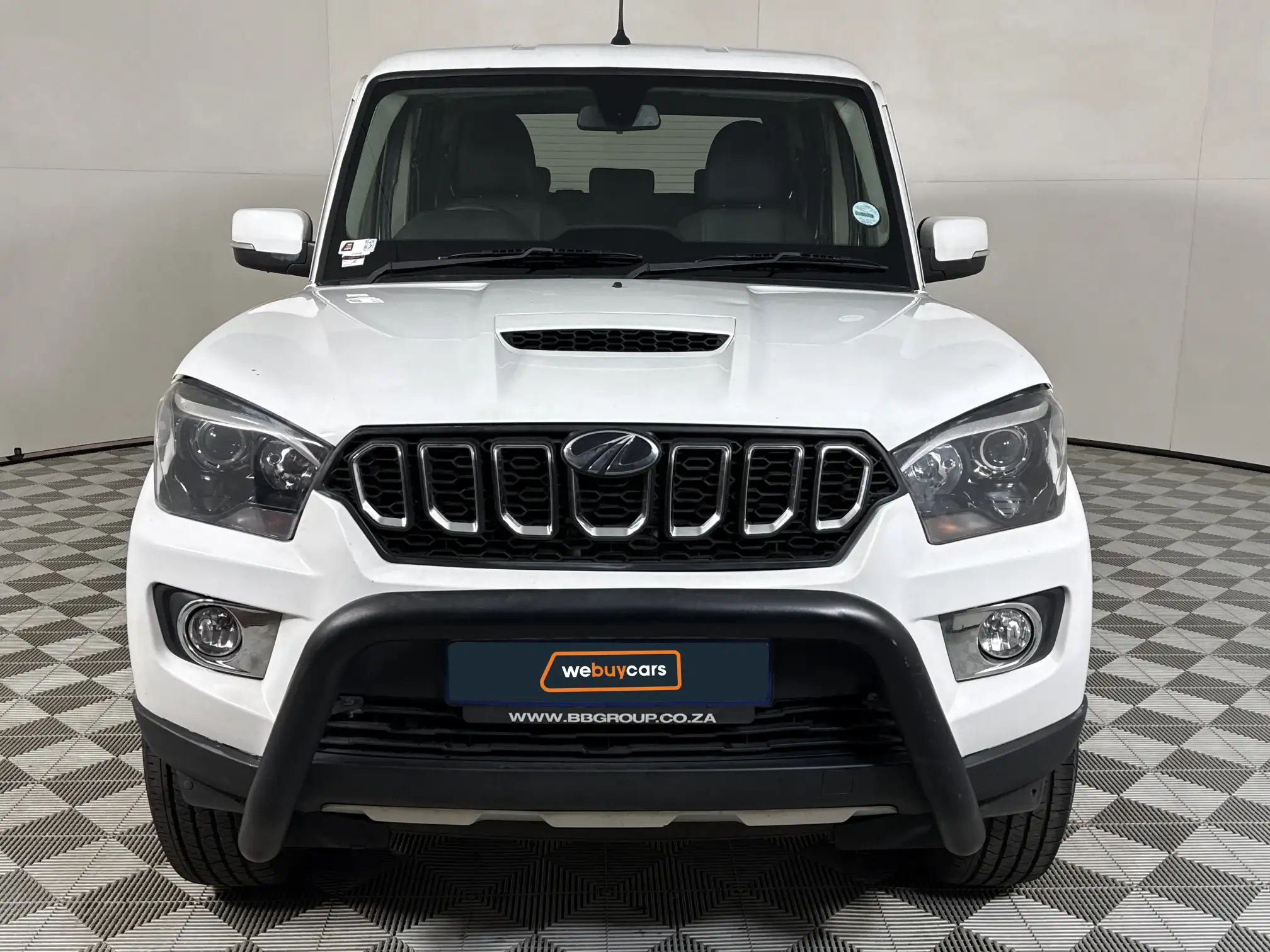 Mahindra PIK UP