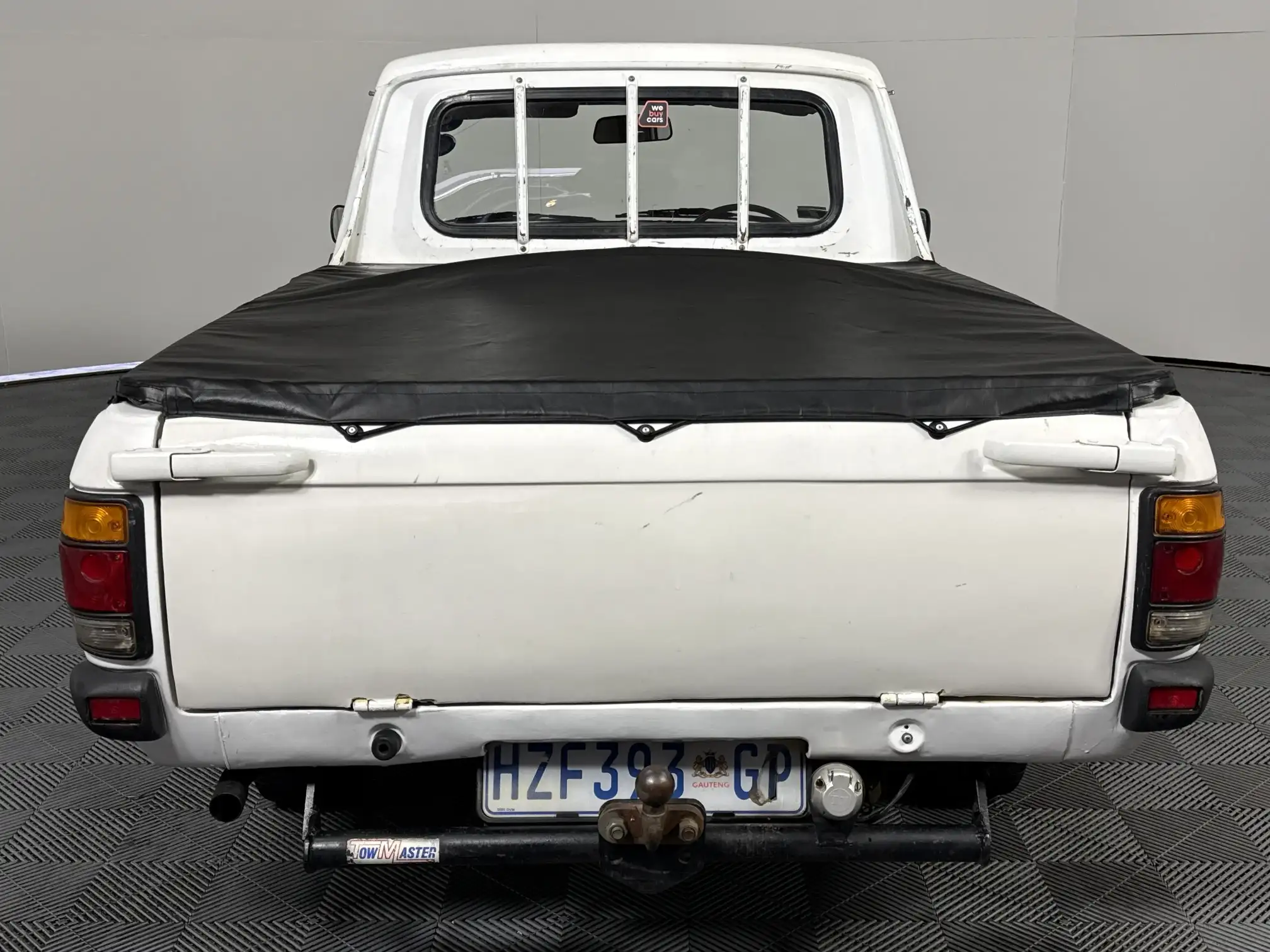 Nissan 1400