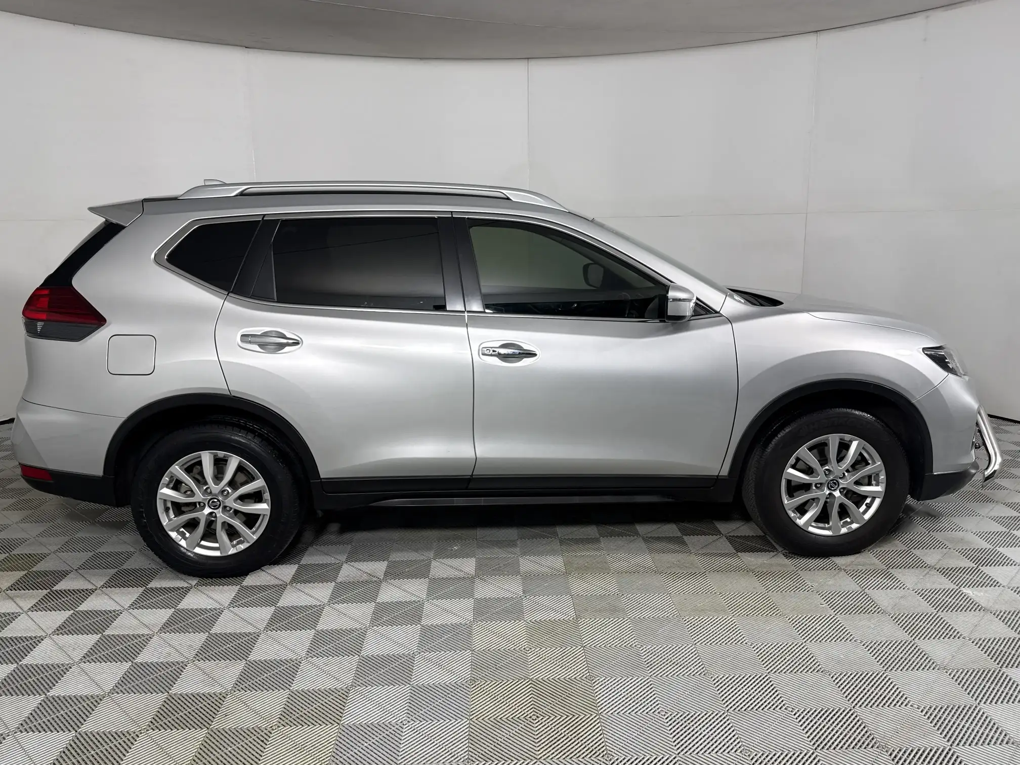 Nissan X Trail