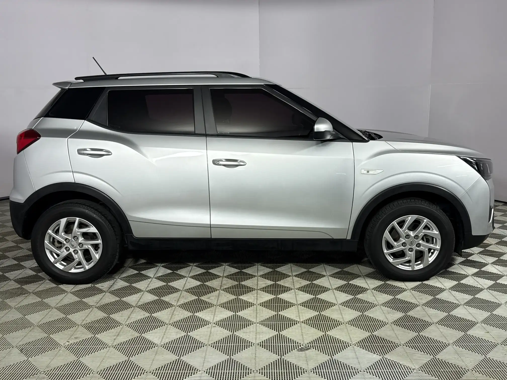 Mahindra Xuv300