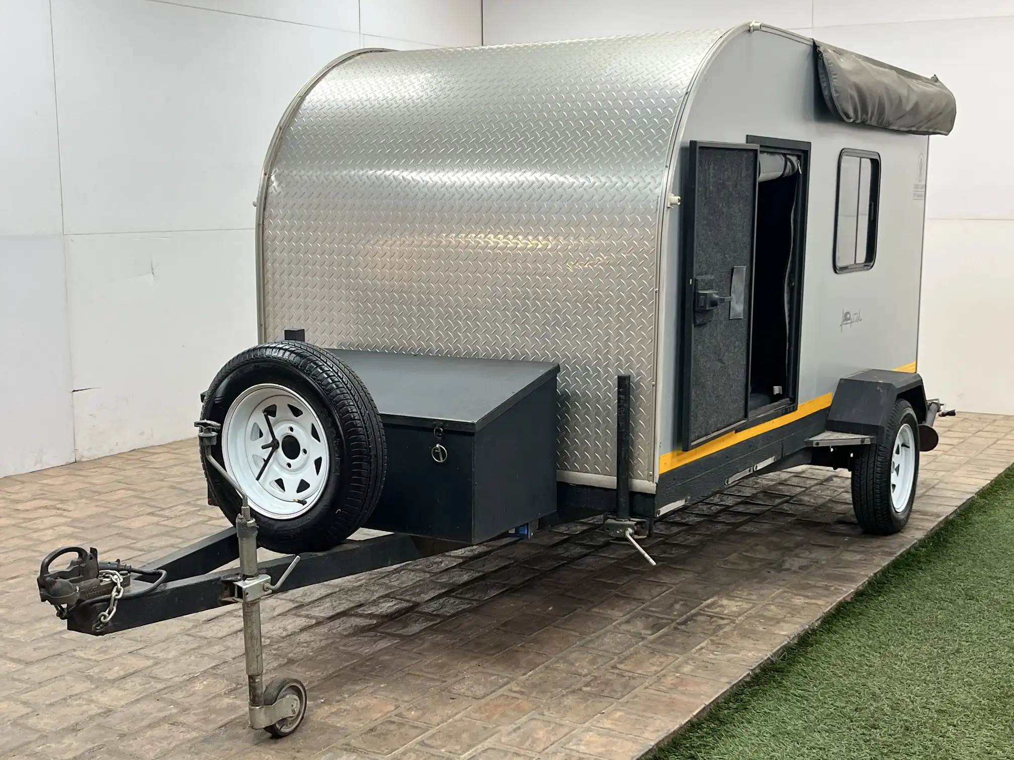 2020 Custom Camping