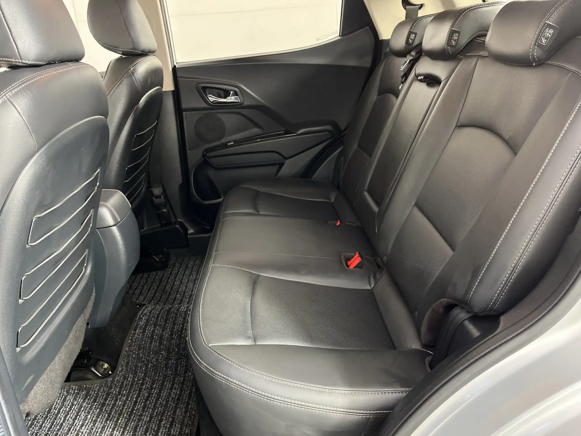 Mahindra Xuv300