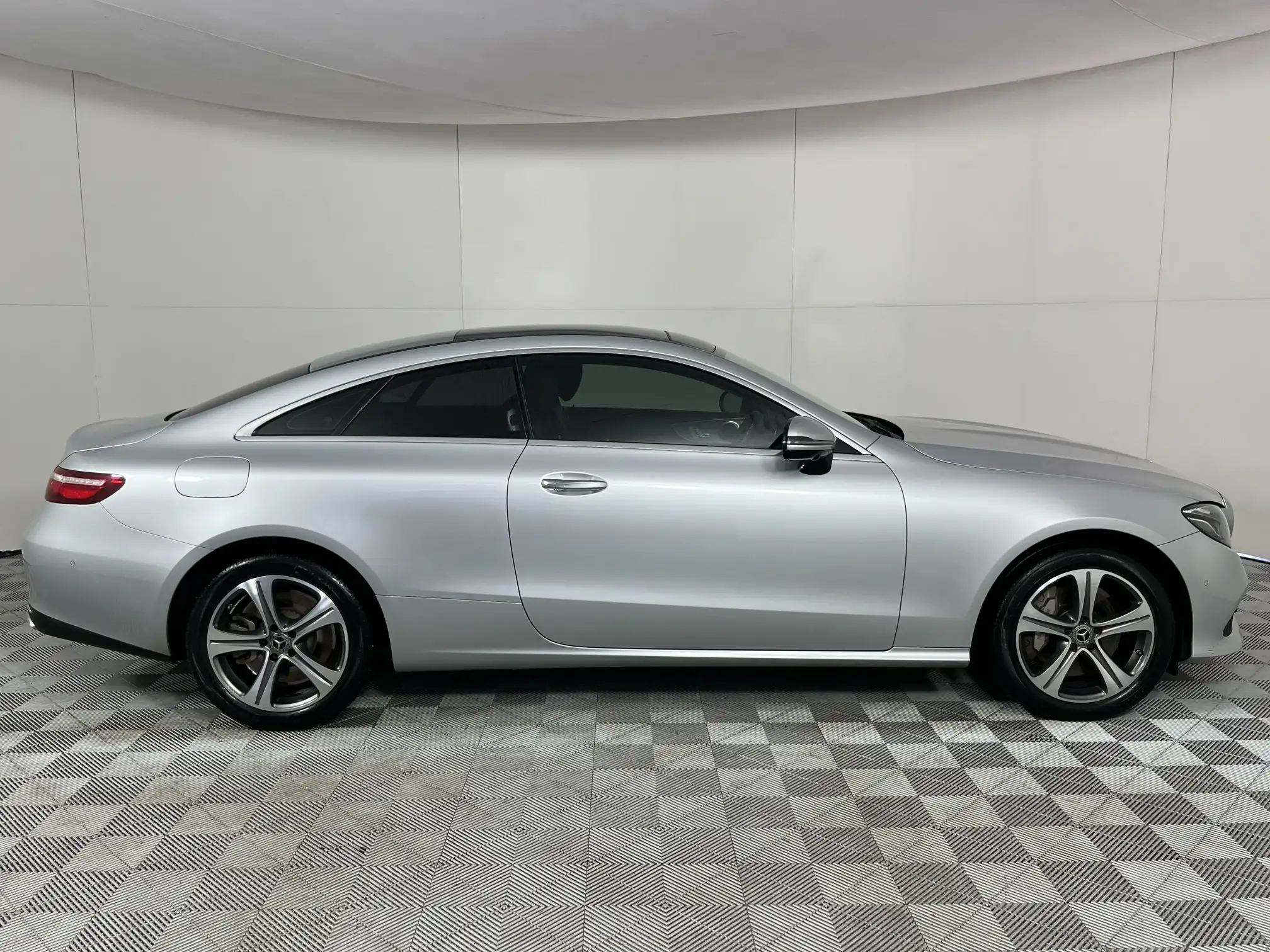 Mercedes-Benz E Class Coupe