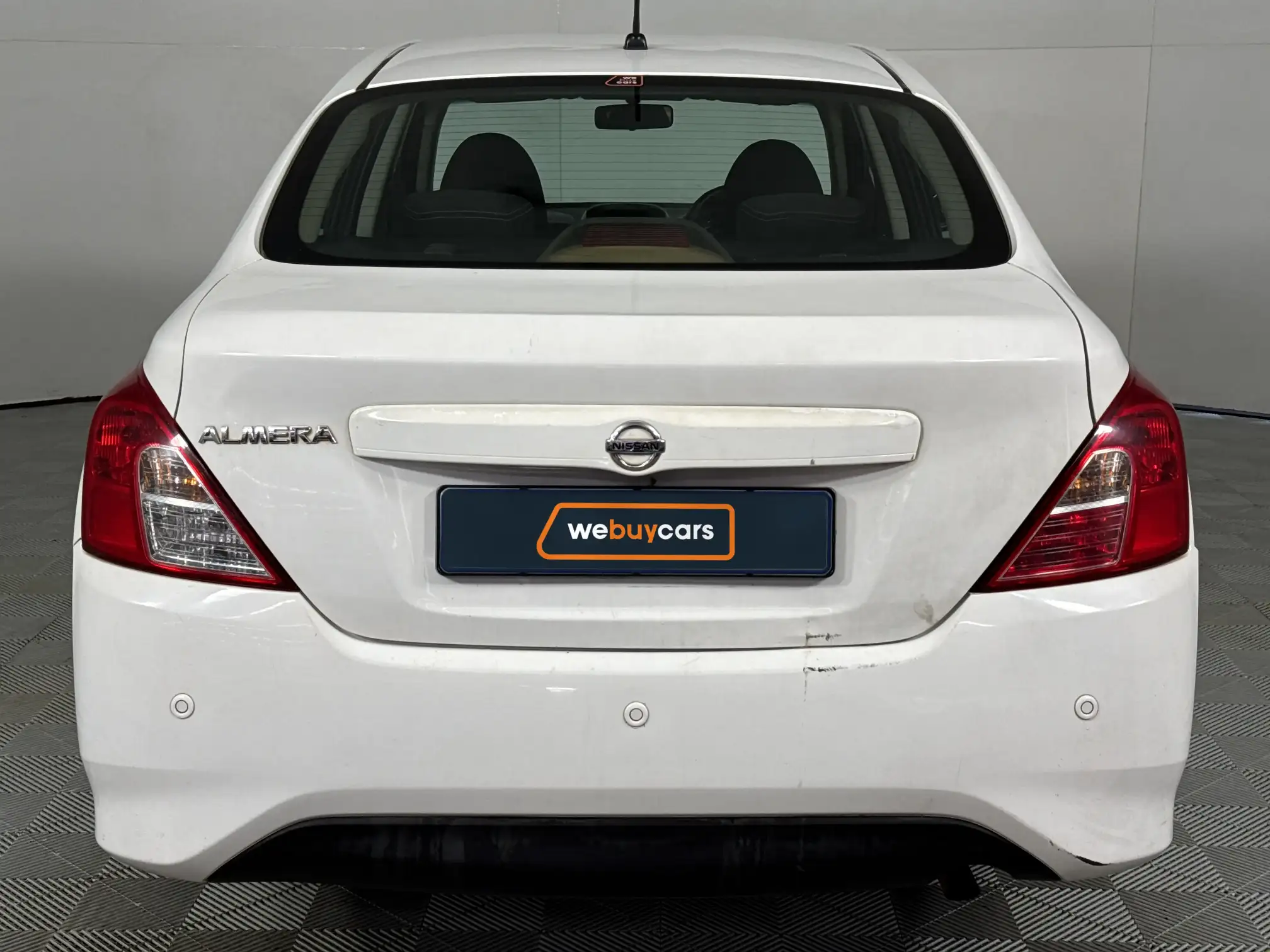 Nissan Almera