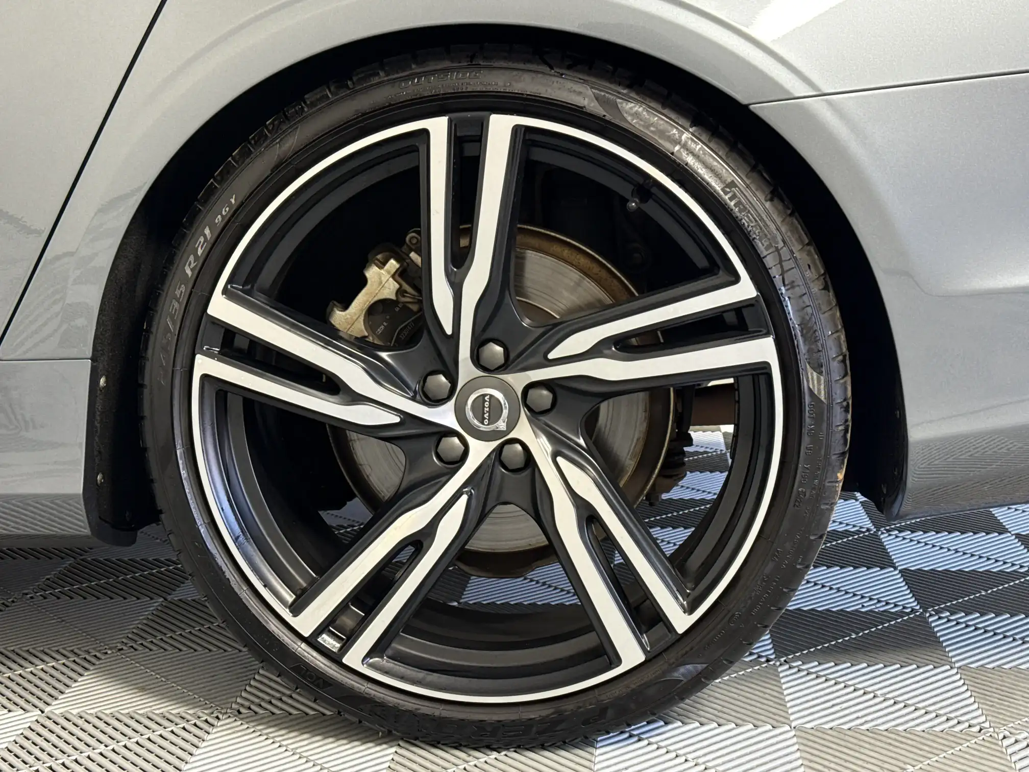 Volvo S90