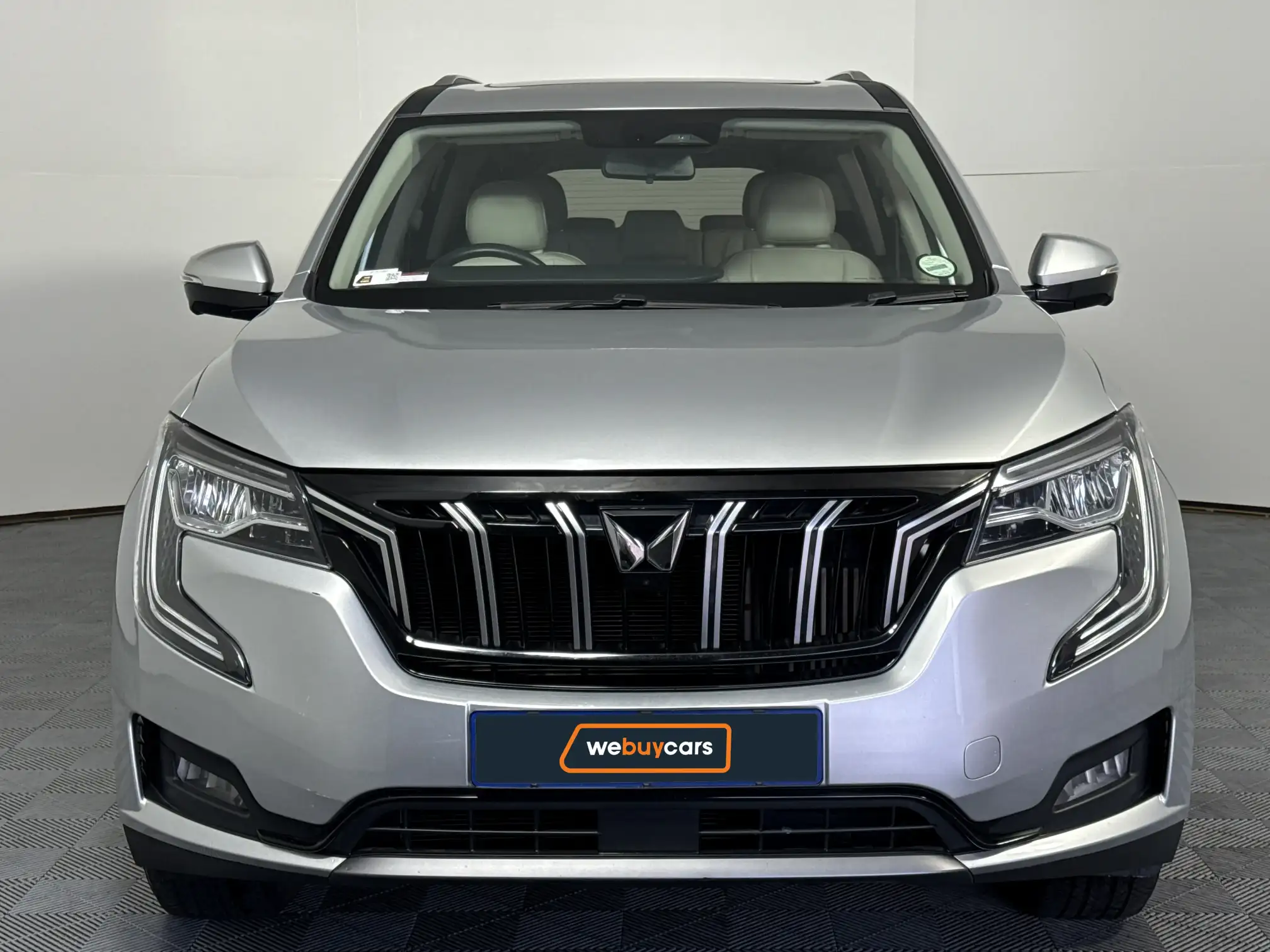 Mahindra XUV 700
