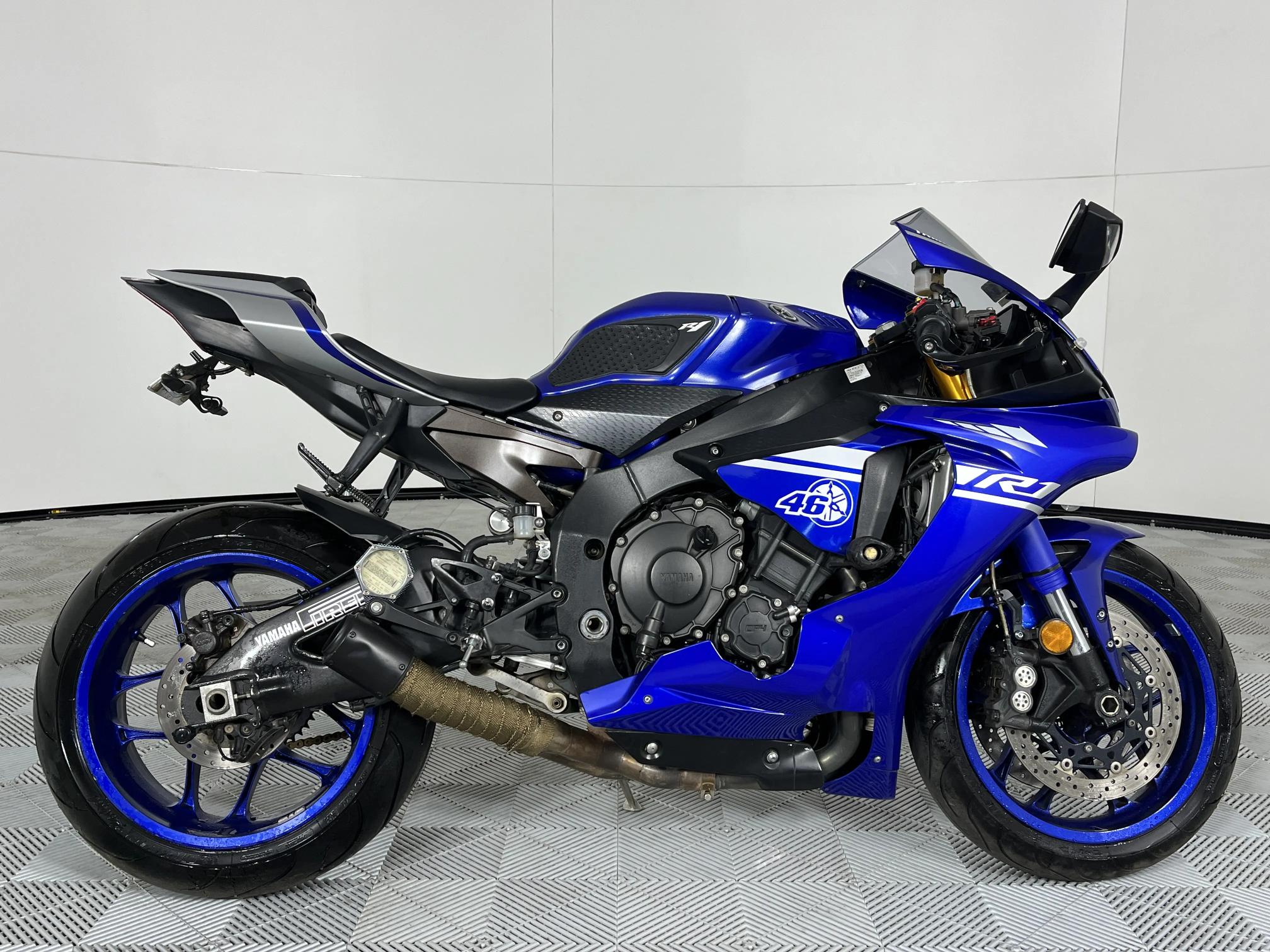 Yamaha YZF R1