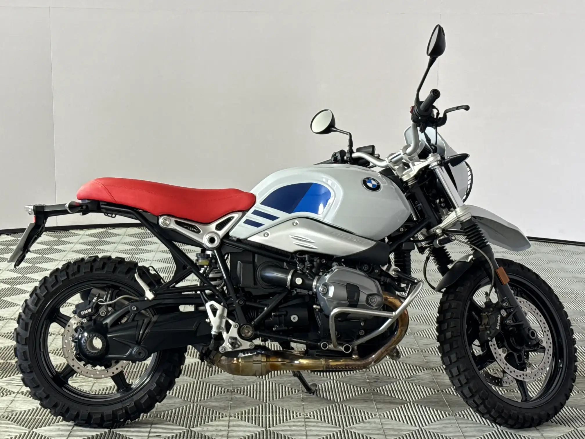 2020 BMW R Series