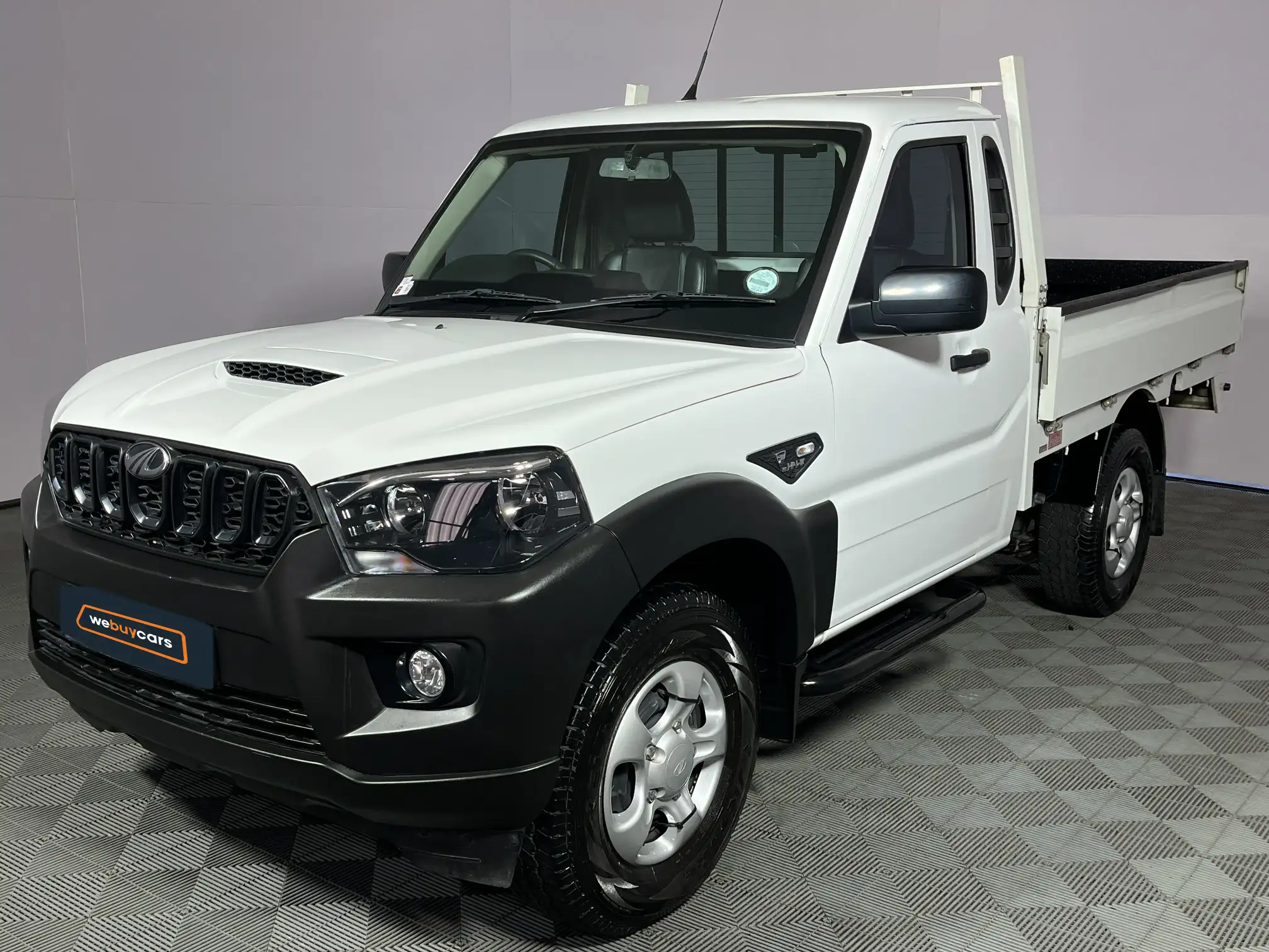2025 Mahindra PIK UP