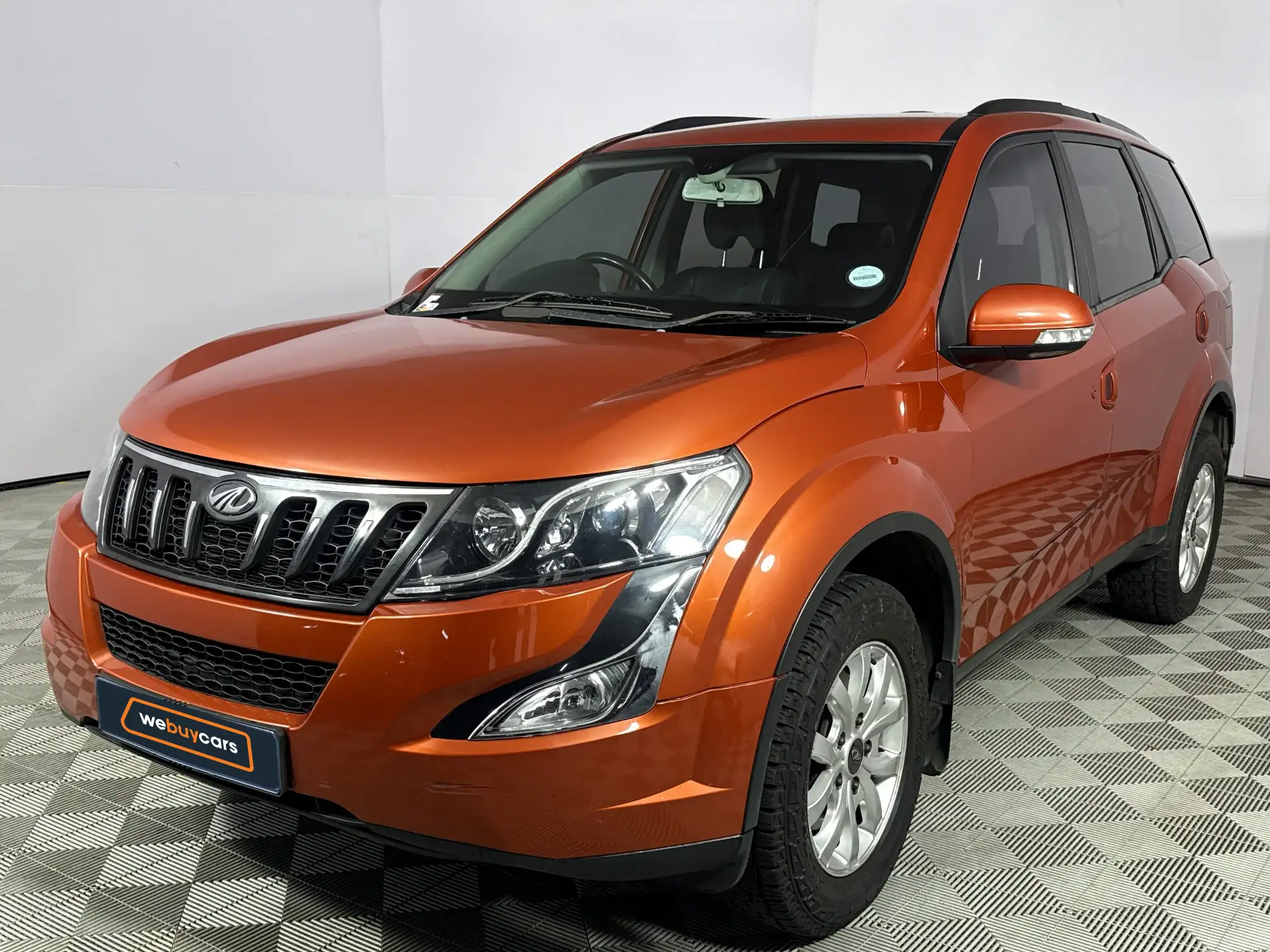 2016 Mahindra XUV