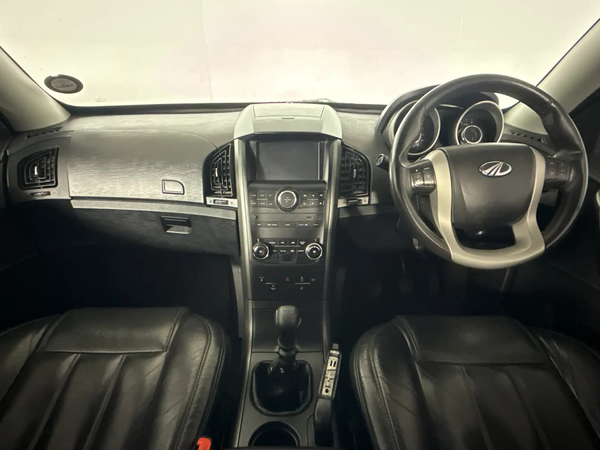 Mahindra XUV