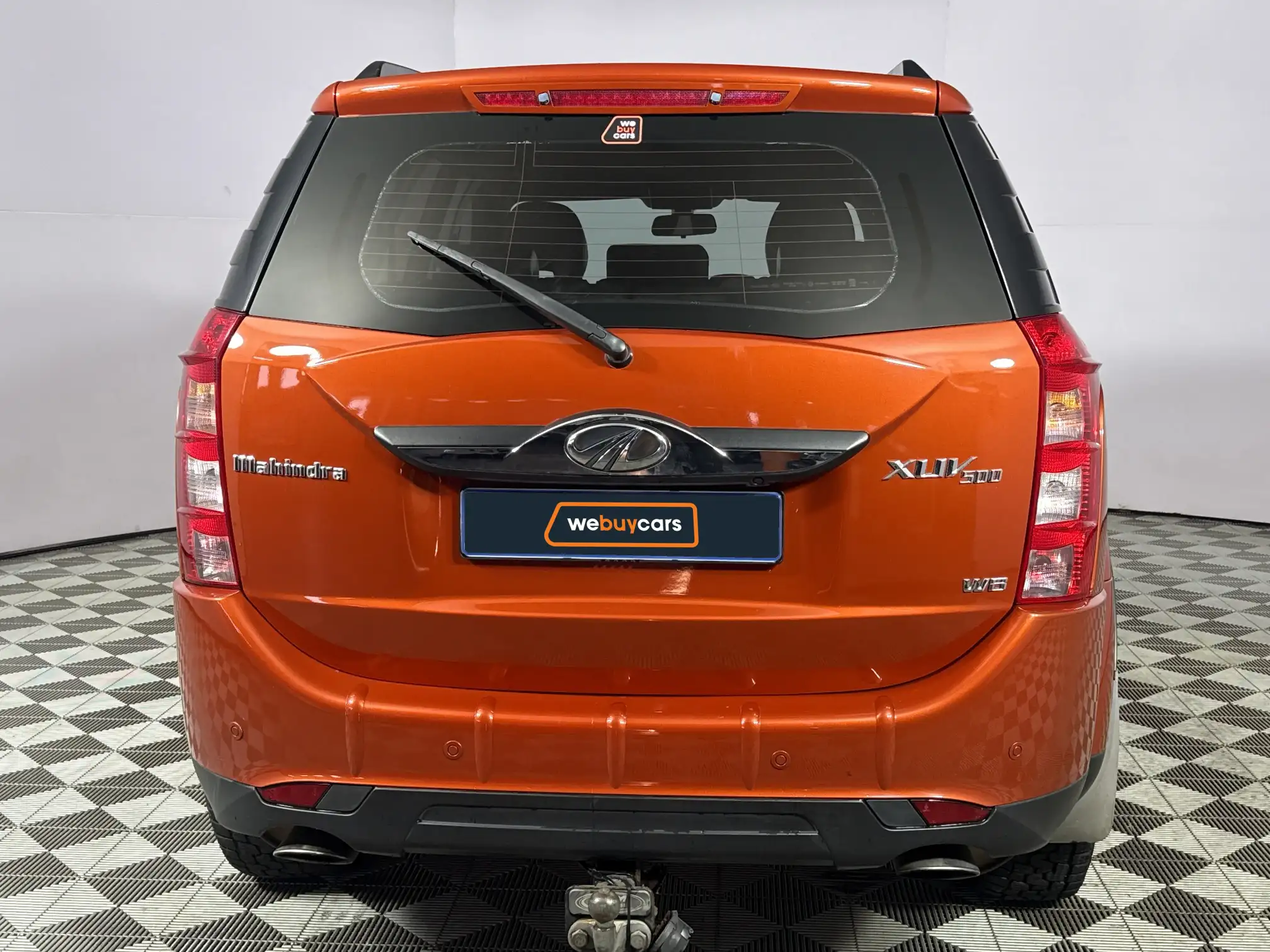Mahindra XUV