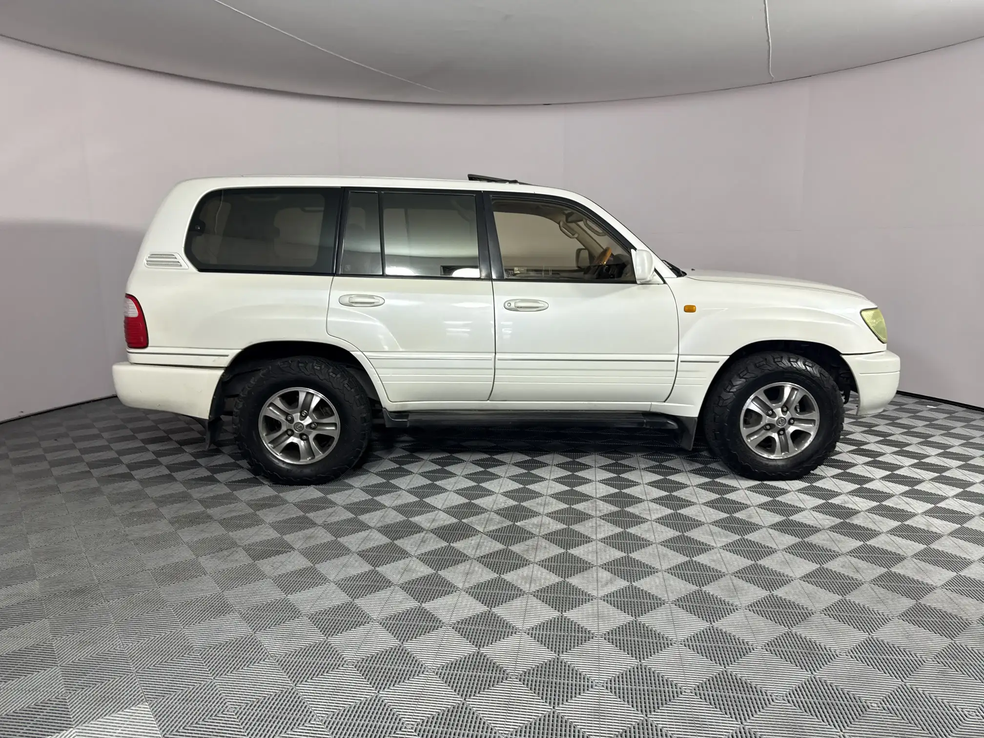 Lexus LX