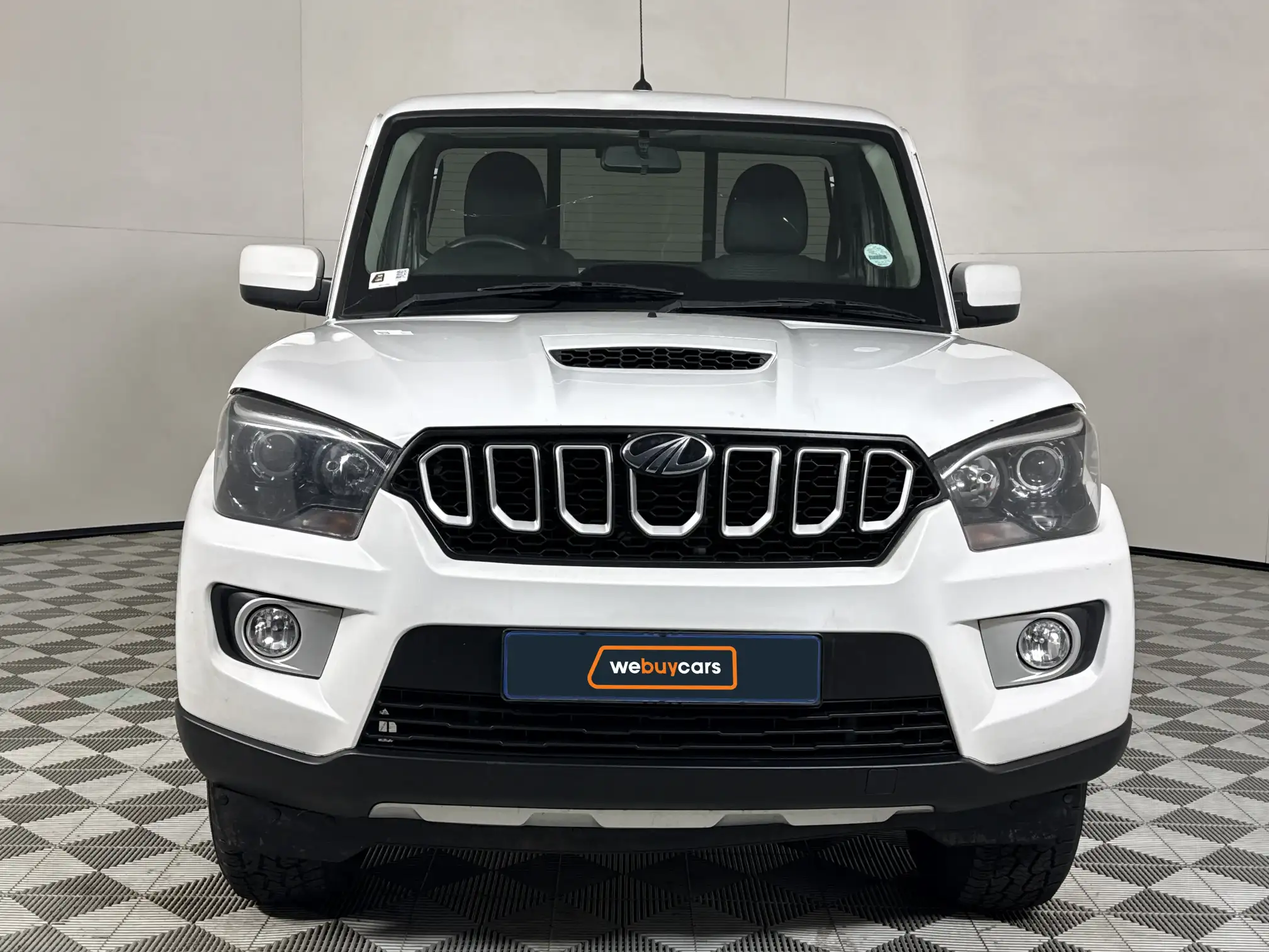 Mahindra PIK UP