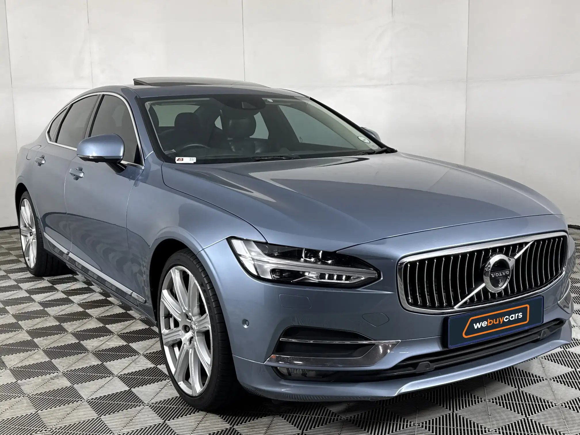 Volvo S90