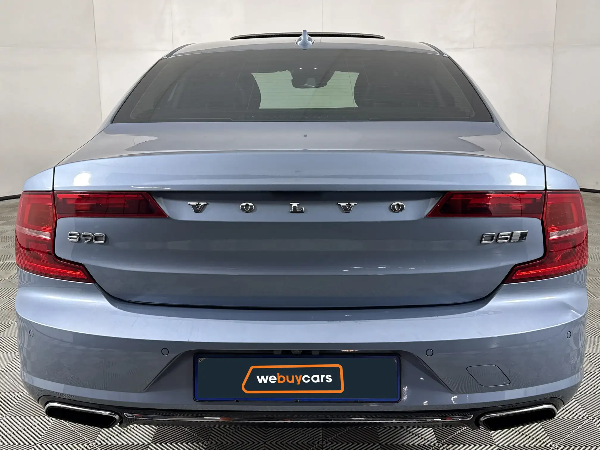 Volvo S90