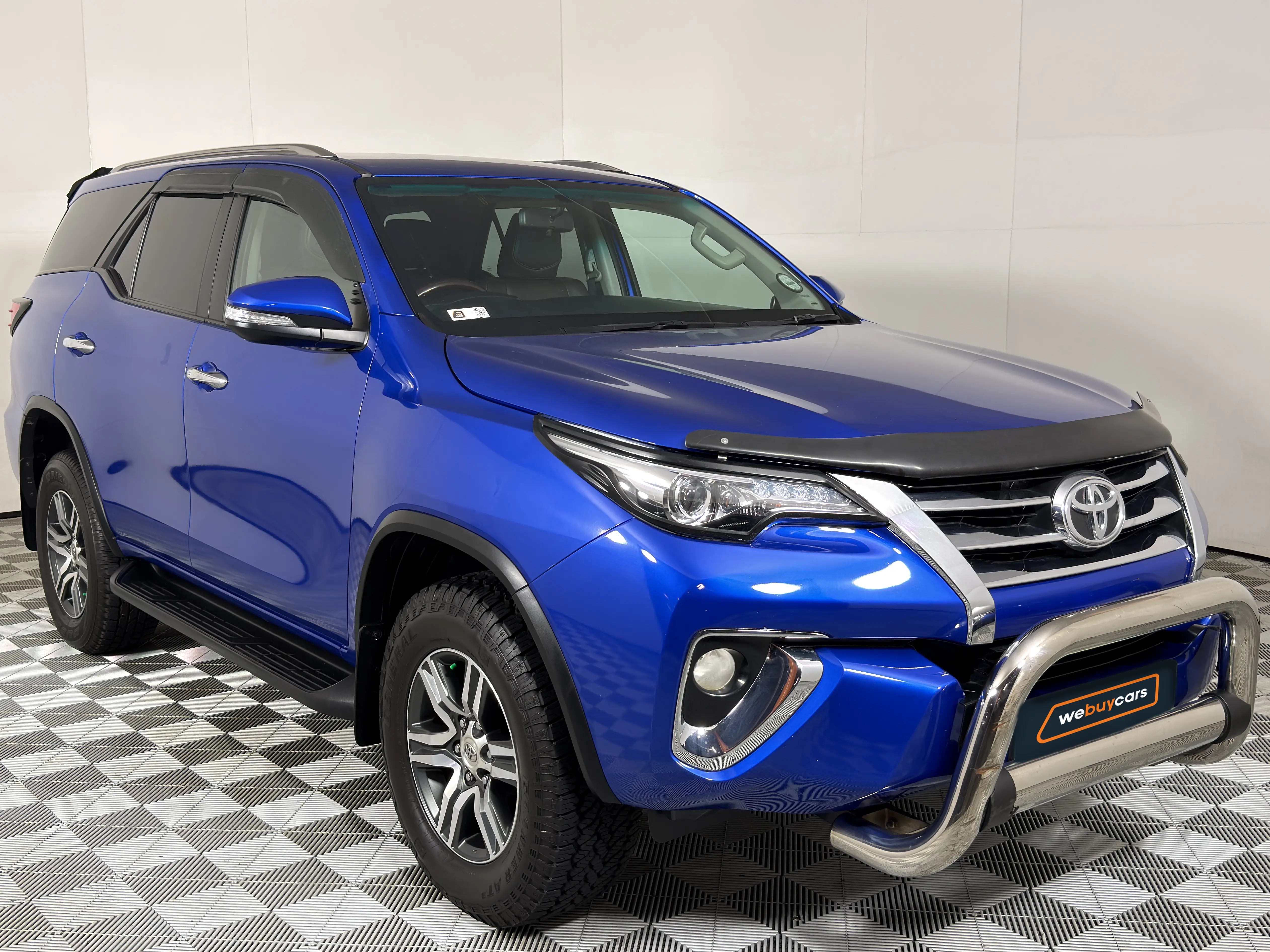 2017 Toyota Fortuner 2.8gd-6 R/B Auto, photo 3