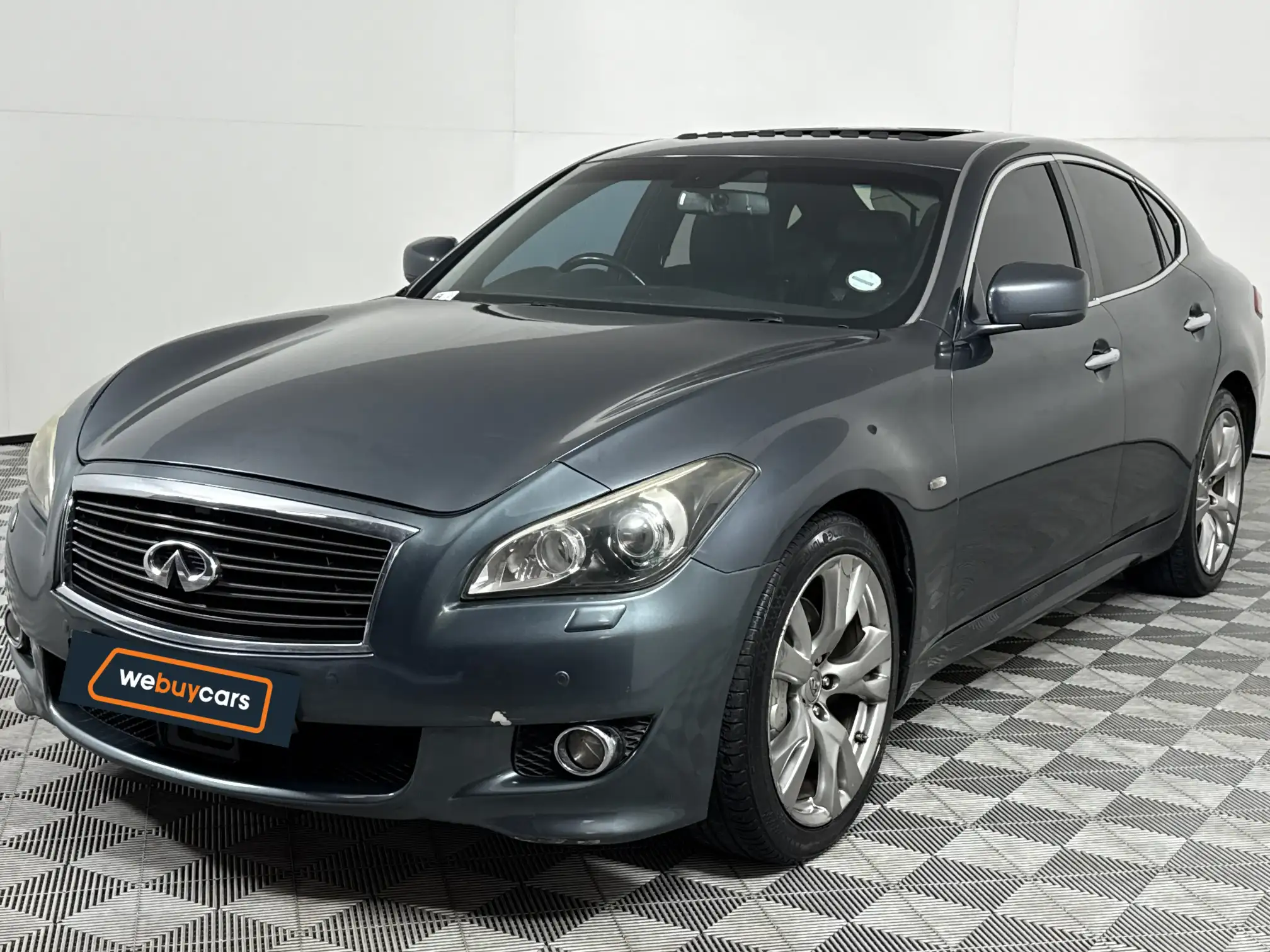 2013 Infiniti M