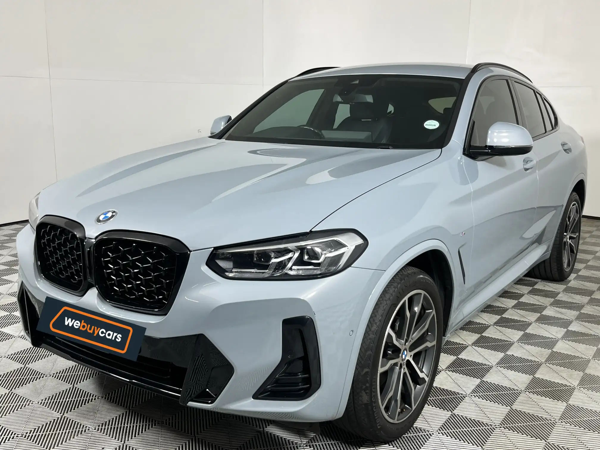 2022 BMW X4