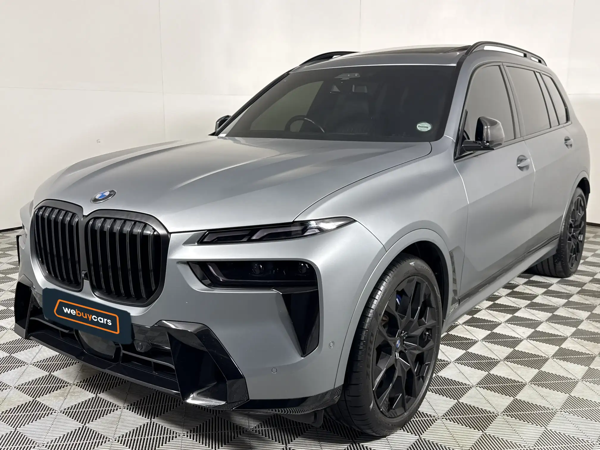 2023 BMW X7