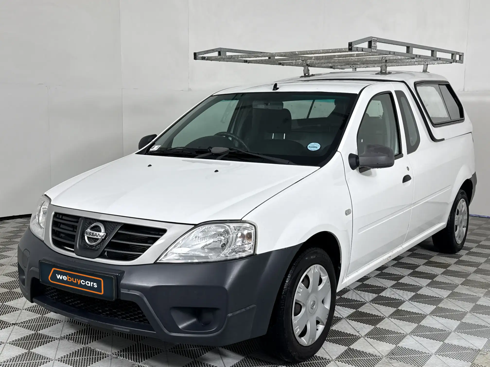 2020 Nissan NP200