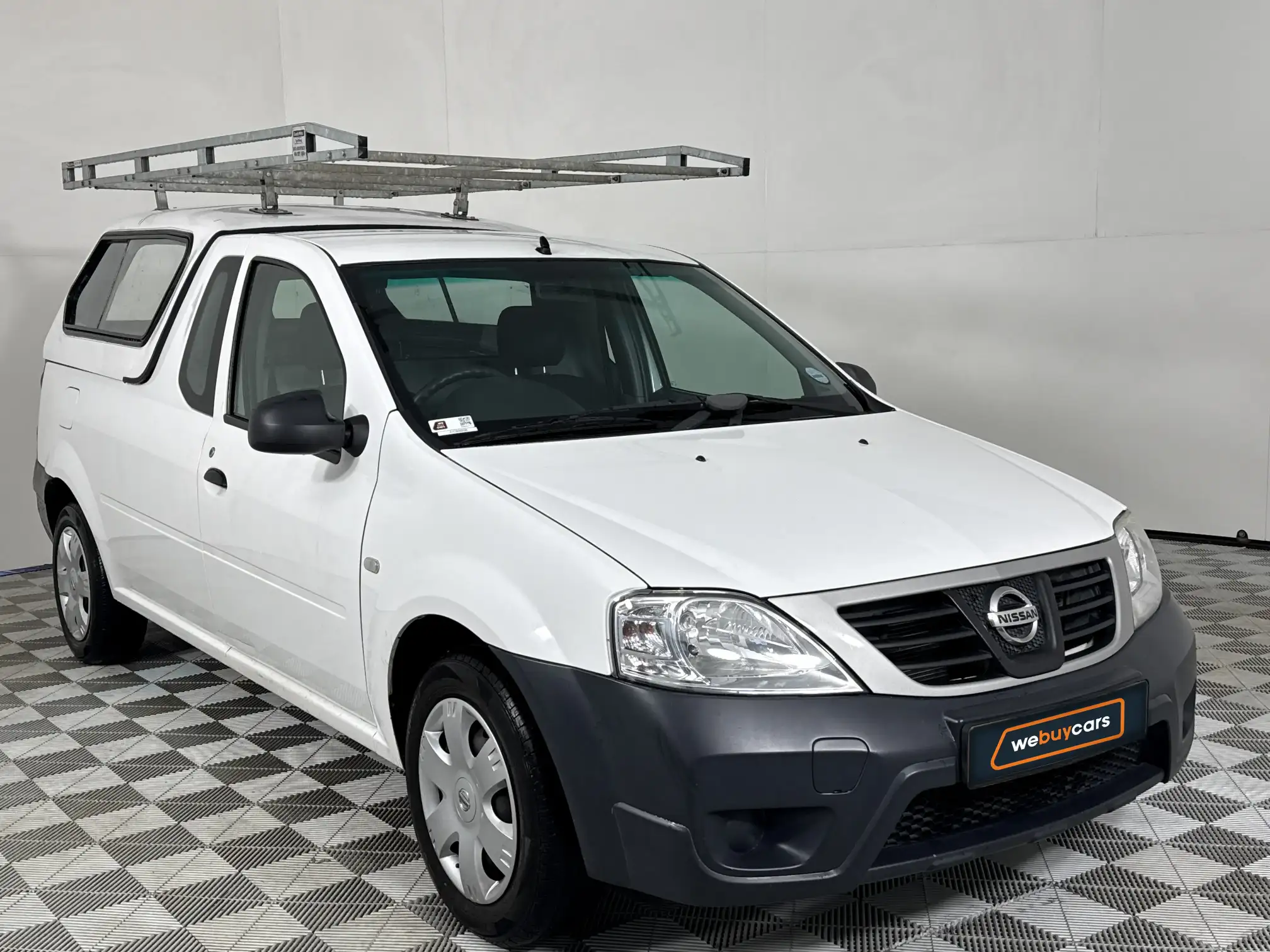 Nissan NP200