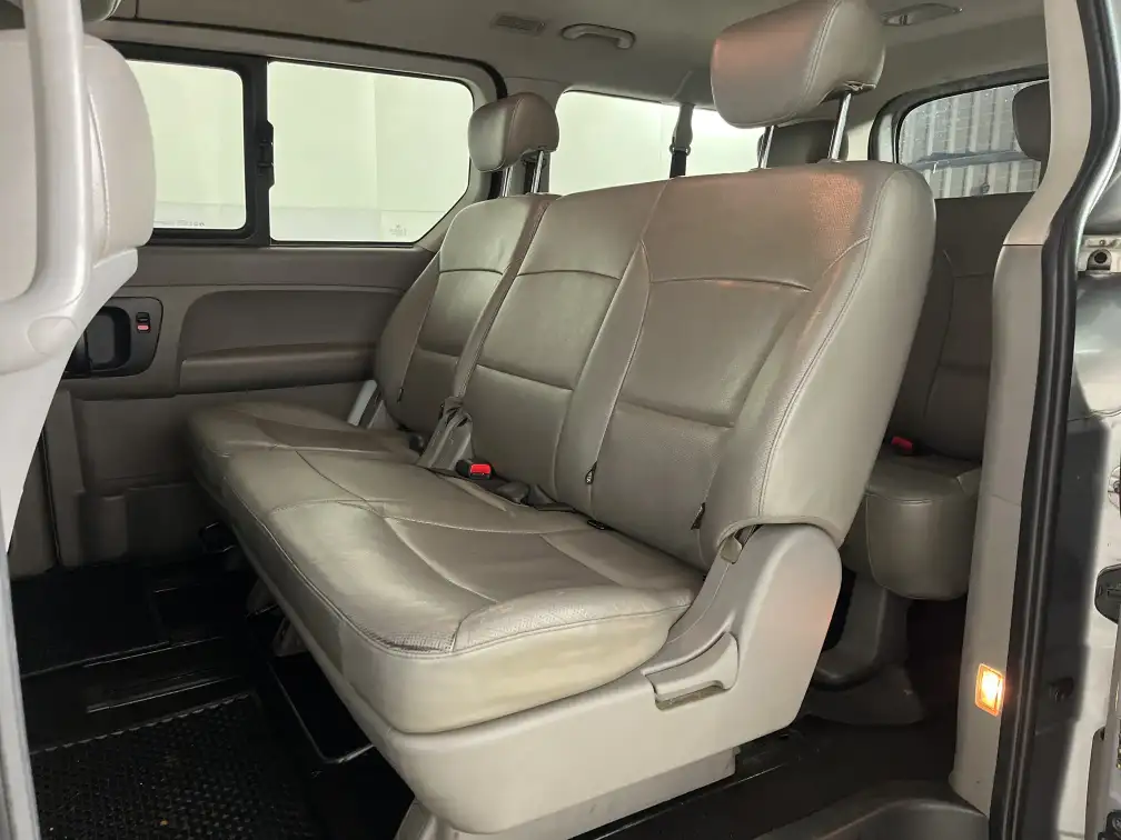 Hyundai H-1