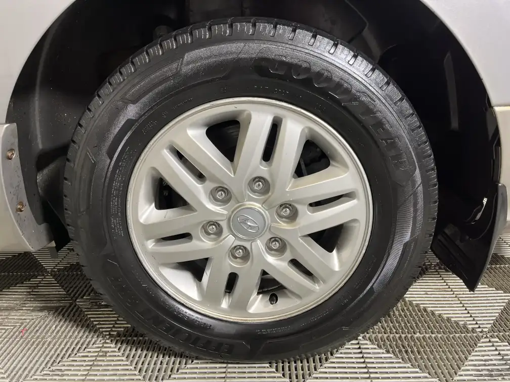 Hyundai H-1