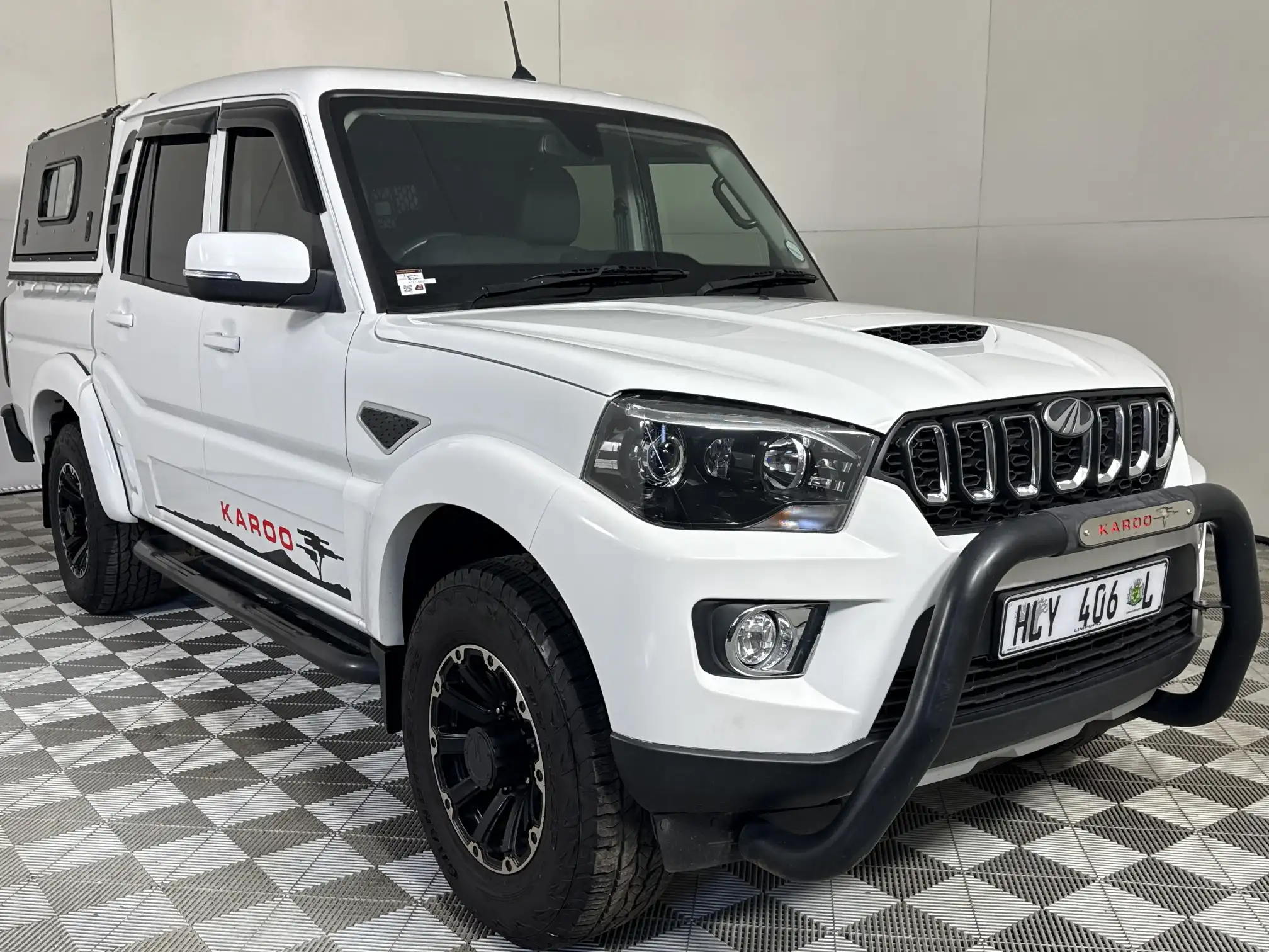 Mahindra PIK UP